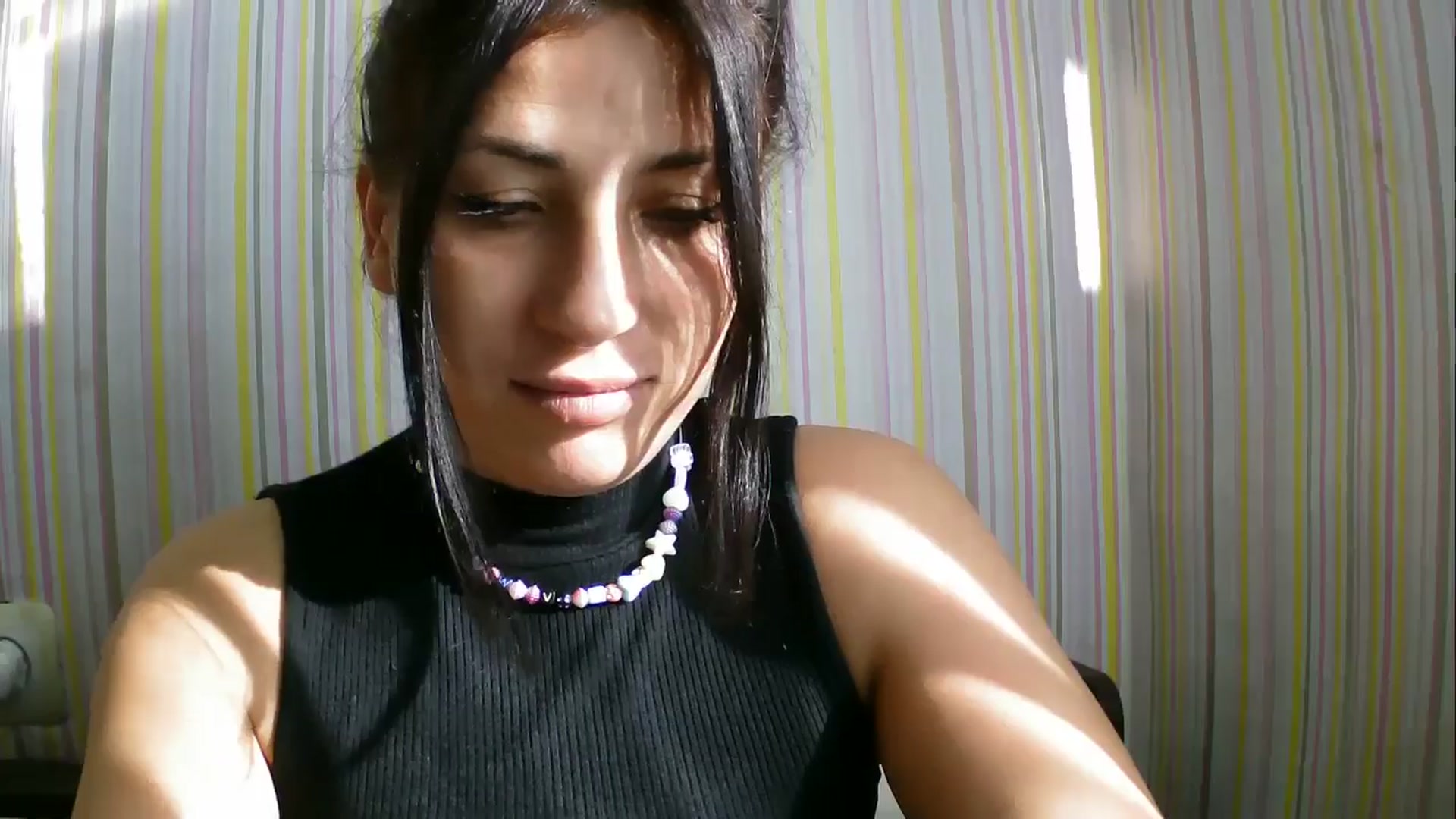 Gallery image thumbnail from SunShine90's myfreecams stream on, 10/12/2025, 12:43 image 15 of 20