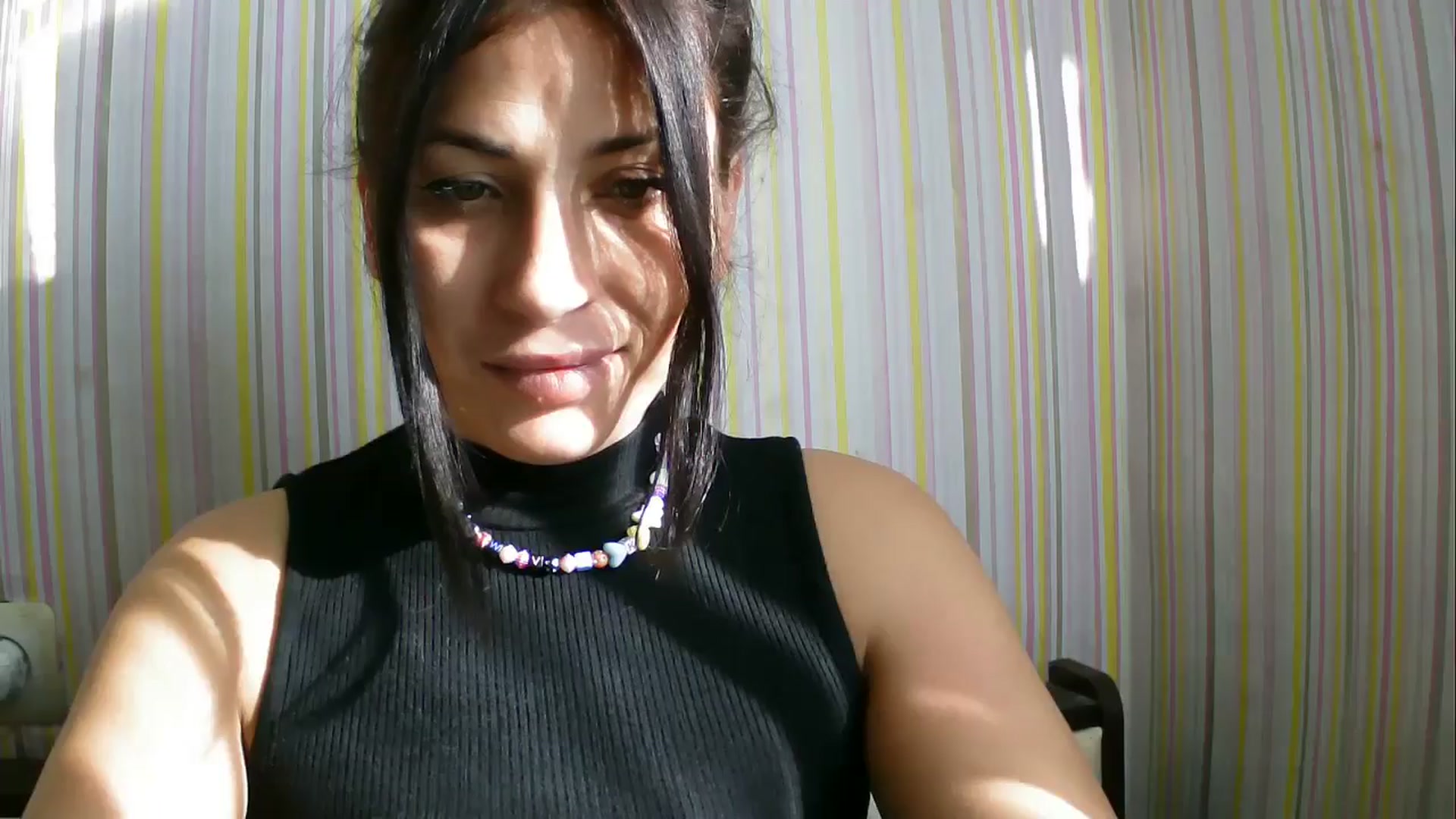 Gallery image thumbnail from SunShine90's myfreecams stream on, 10/12/2025, 12:43 image 16 of 20