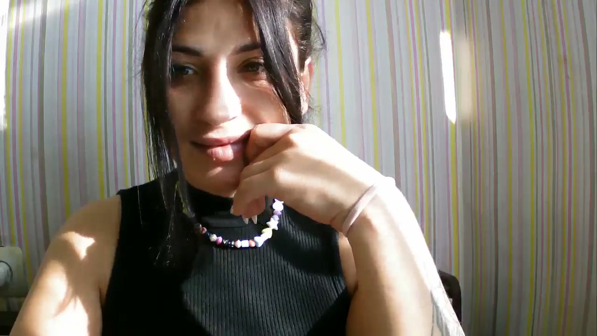 Gallery image thumbnail from SunShine90's myfreecams stream on, 10/12/2025, 12:43 image 12 of 20