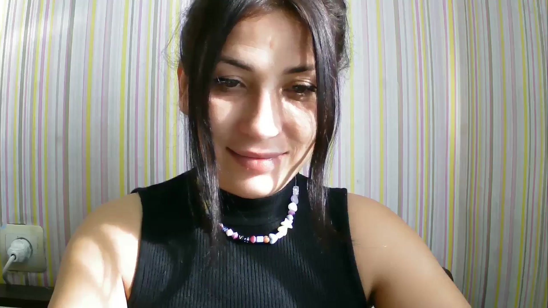 Gallery image thumbnail from SunShine90's myfreecams stream on, 10/12/2025, 12:43 image 3 of 20