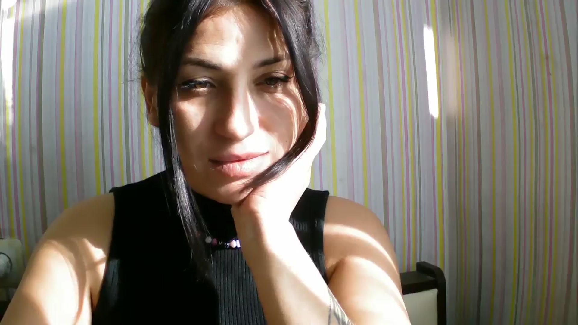 Gallery image thumbnail from SunShine90's myfreecams stream on, 10/12/2025, 12:43 image 14 of 20