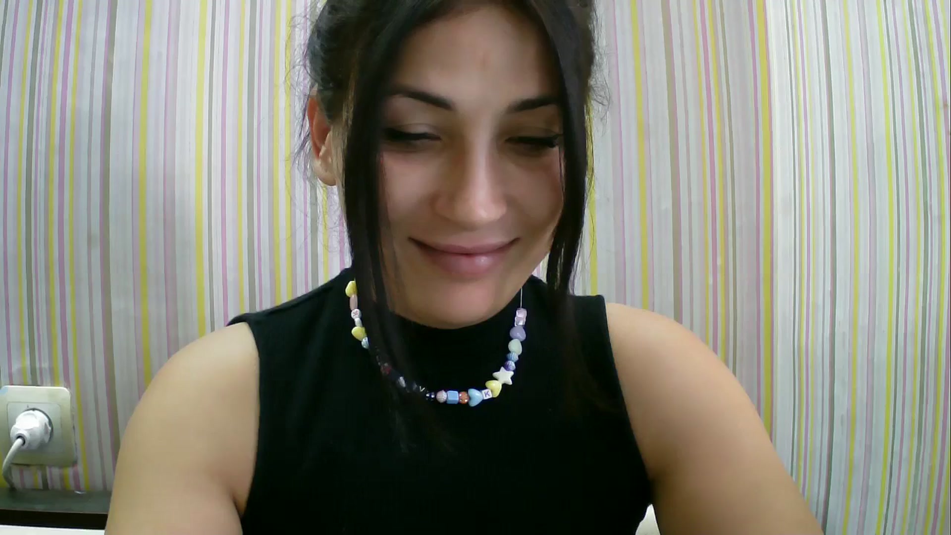 Gallery image thumbnail from SunShine90's myfreecams stream on, 10/12/2025, 13:19 image 10 of 20