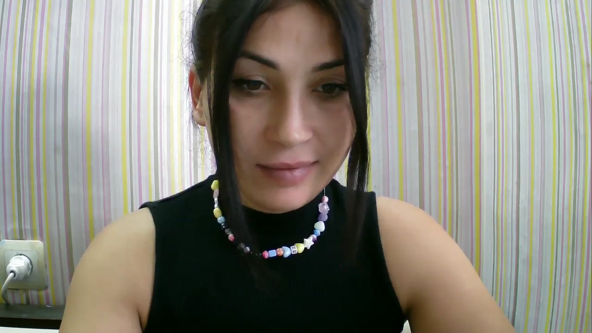 Gallery image thumbnail from SunShine90's myfreecams stream on, 10/12/2025, 13:19 image 19 of 20