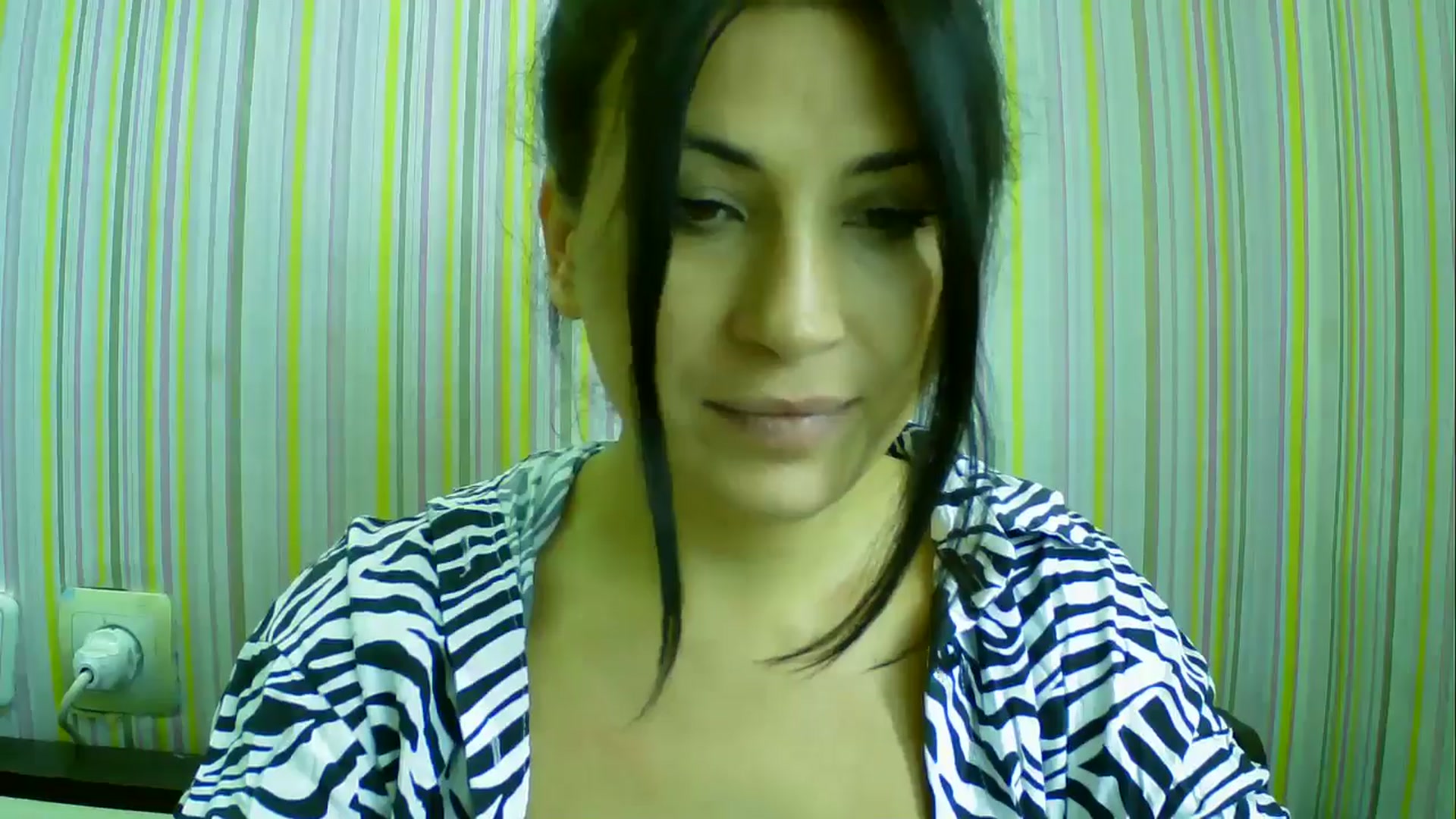 Gallery image thumbnail from SunShine90's myfreecams stream on, 10/18/2025, 09:39 image 9 of 20