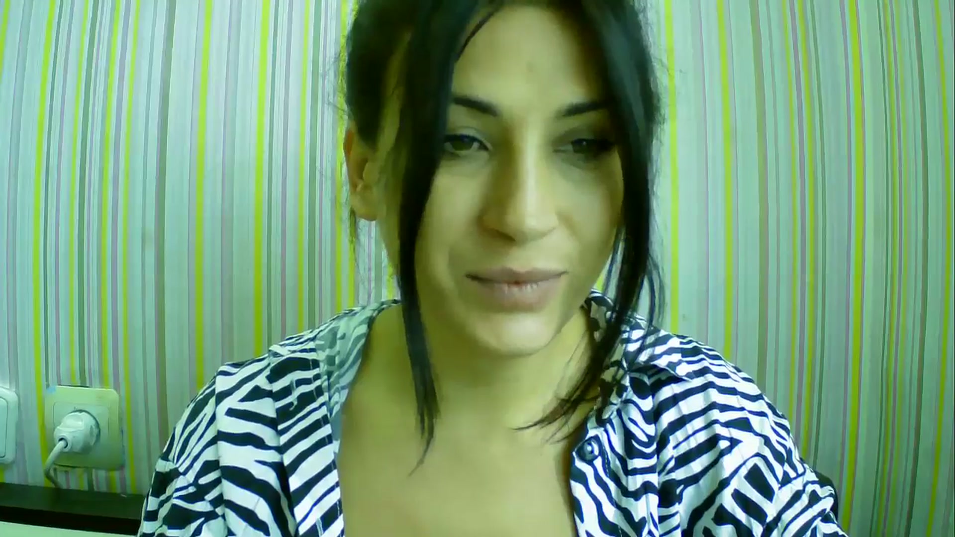 Gallery image thumbnail from SunShine90's myfreecams stream on, 10/18/2025, 09:39 image 13 of 20