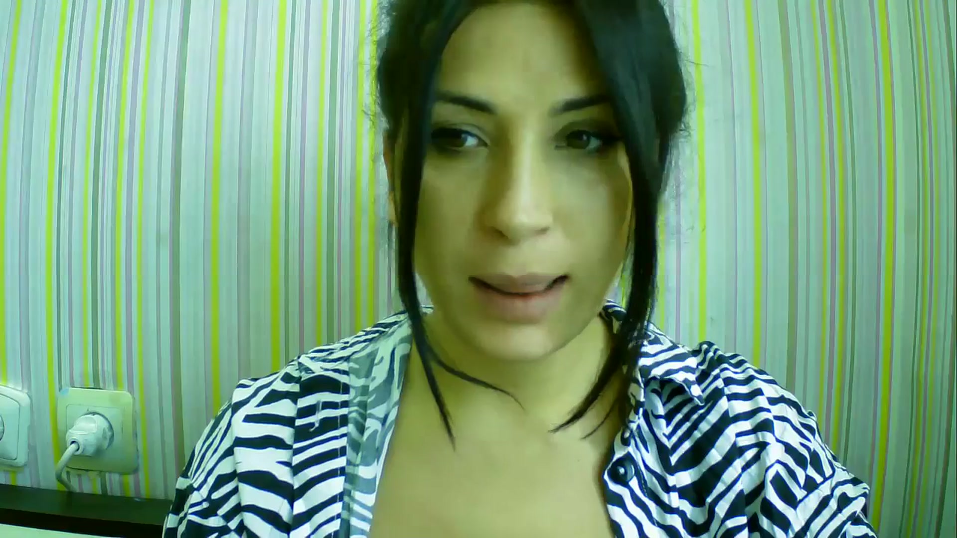 Gallery image thumbnail from SunShine90's myfreecams stream on, 10/18/2025, 09:39 image 19 of 20