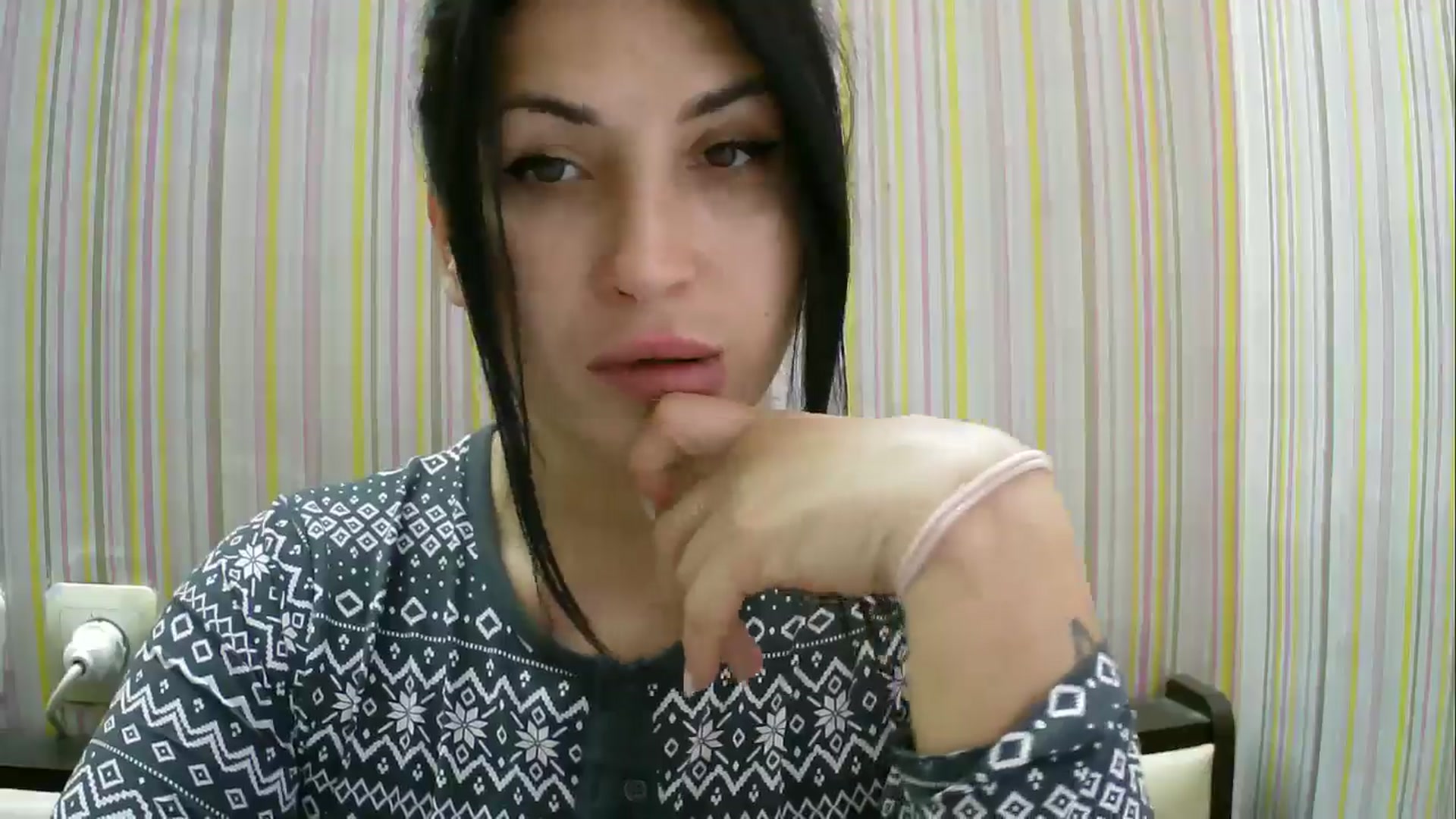 Gallery image thumbnail from SunShine90's myfreecams stream on, 11/16/2025, 13:01 image 9 of 20