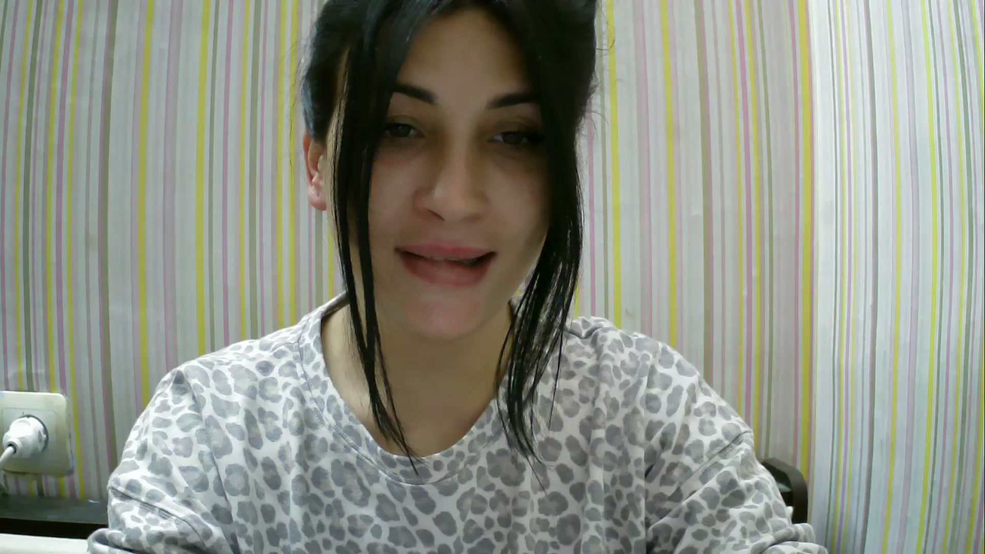 Gallery image thumbnail from SunShine90's myfreecams stream on, 11/16/2025, 15:03 image 18 of 20