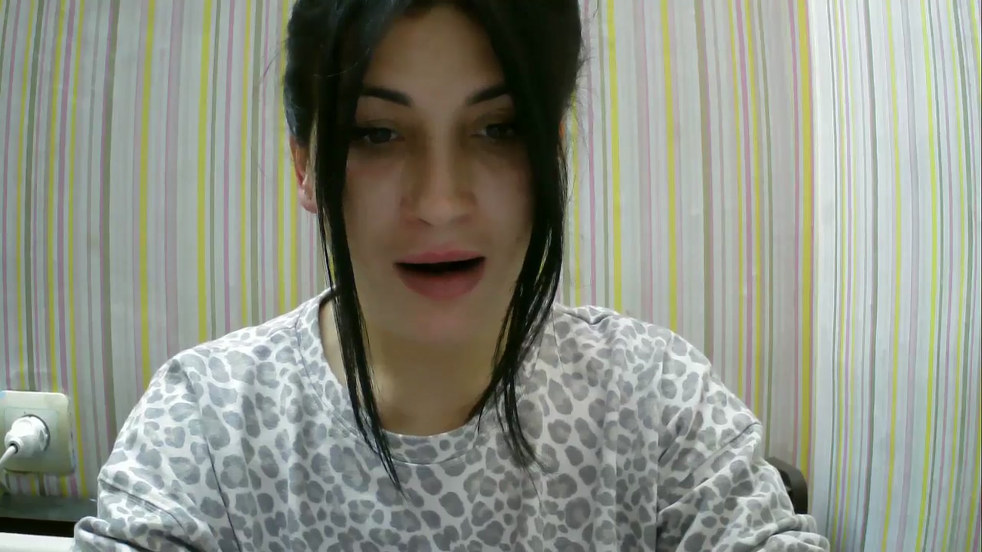 Gallery image thumbnail from SunShine90's myfreecams stream on, 11/16/2025, 15:03 image 10 of 20