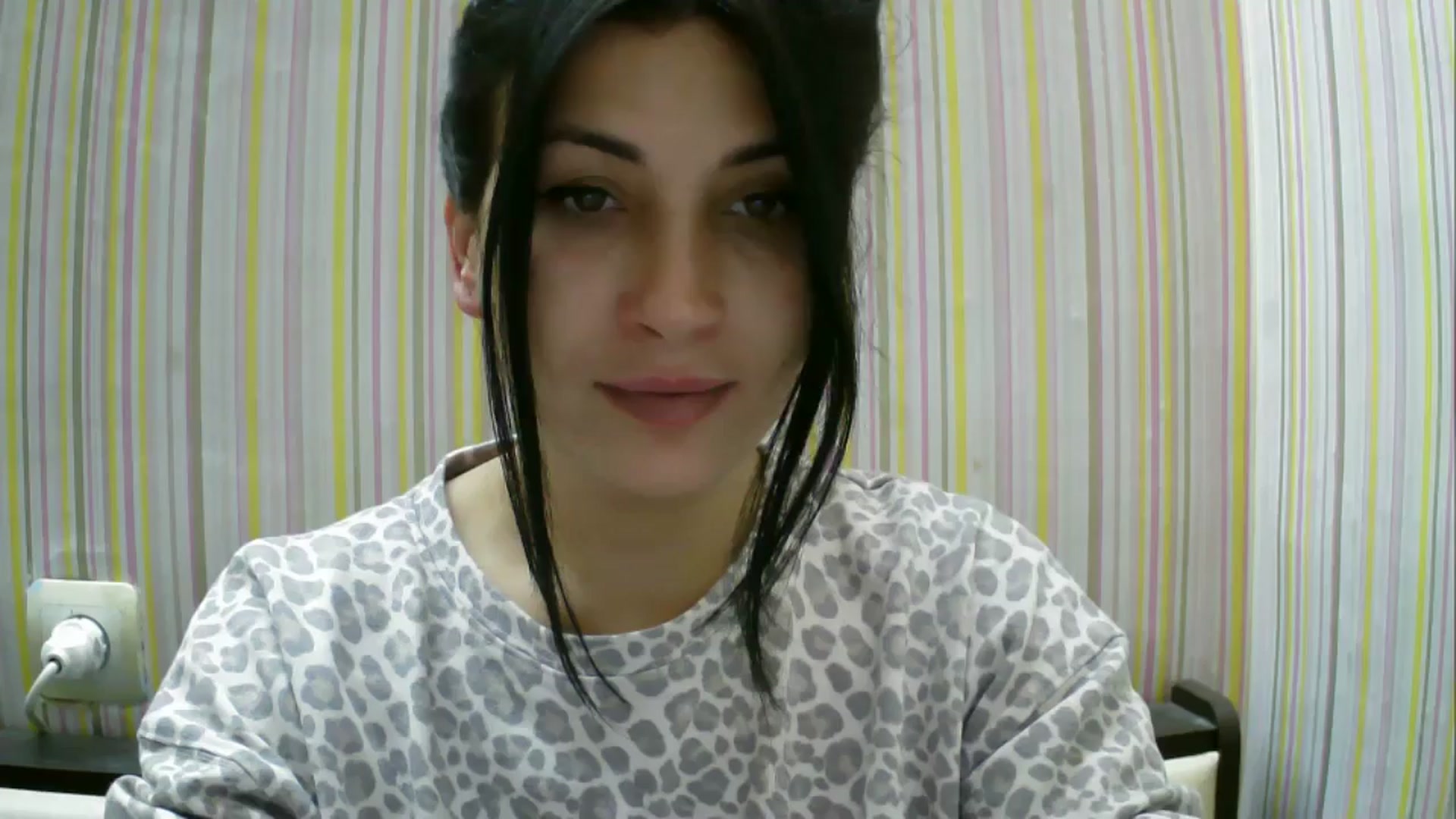 Gallery image thumbnail from SunShine90's myfreecams stream on, 11/16/2025, 15:03 image 5 of 20