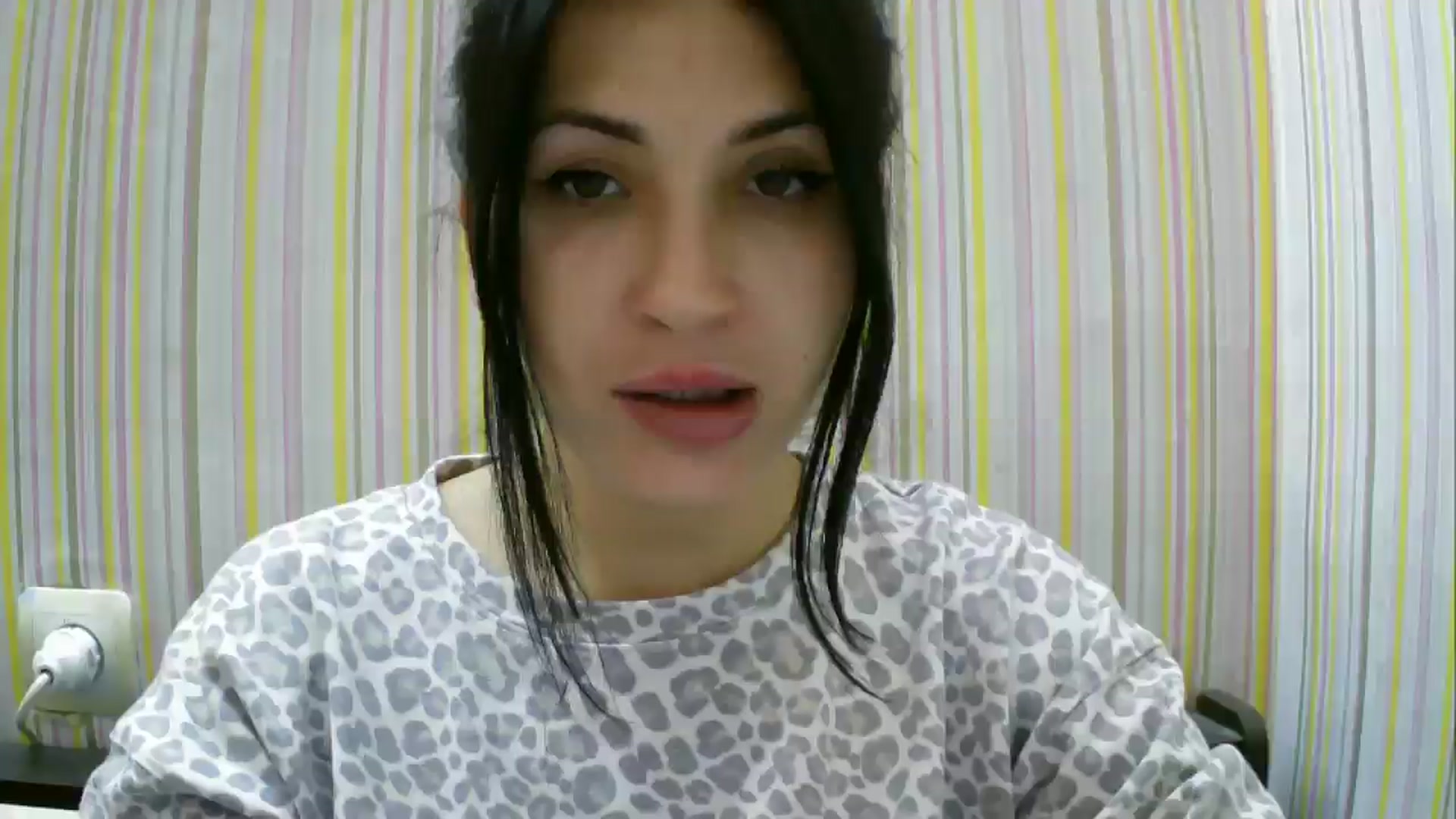 Gallery image thumbnail from SunShine90's myfreecams stream on, 11/16/2025, 17:25 image 13 of 20