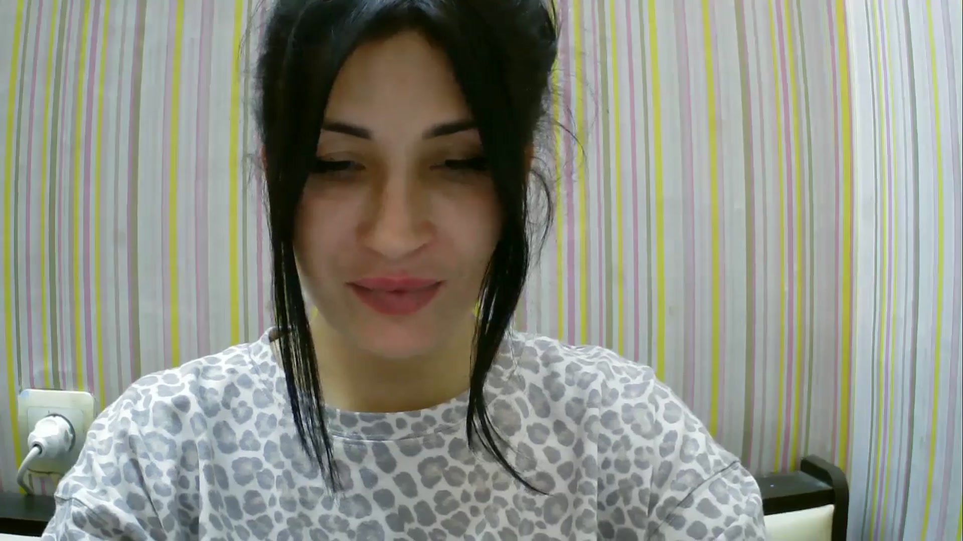 Gallery image thumbnail from SunShine90's myfreecams stream on, 11/16/2025, 17:25 image 7 of 20