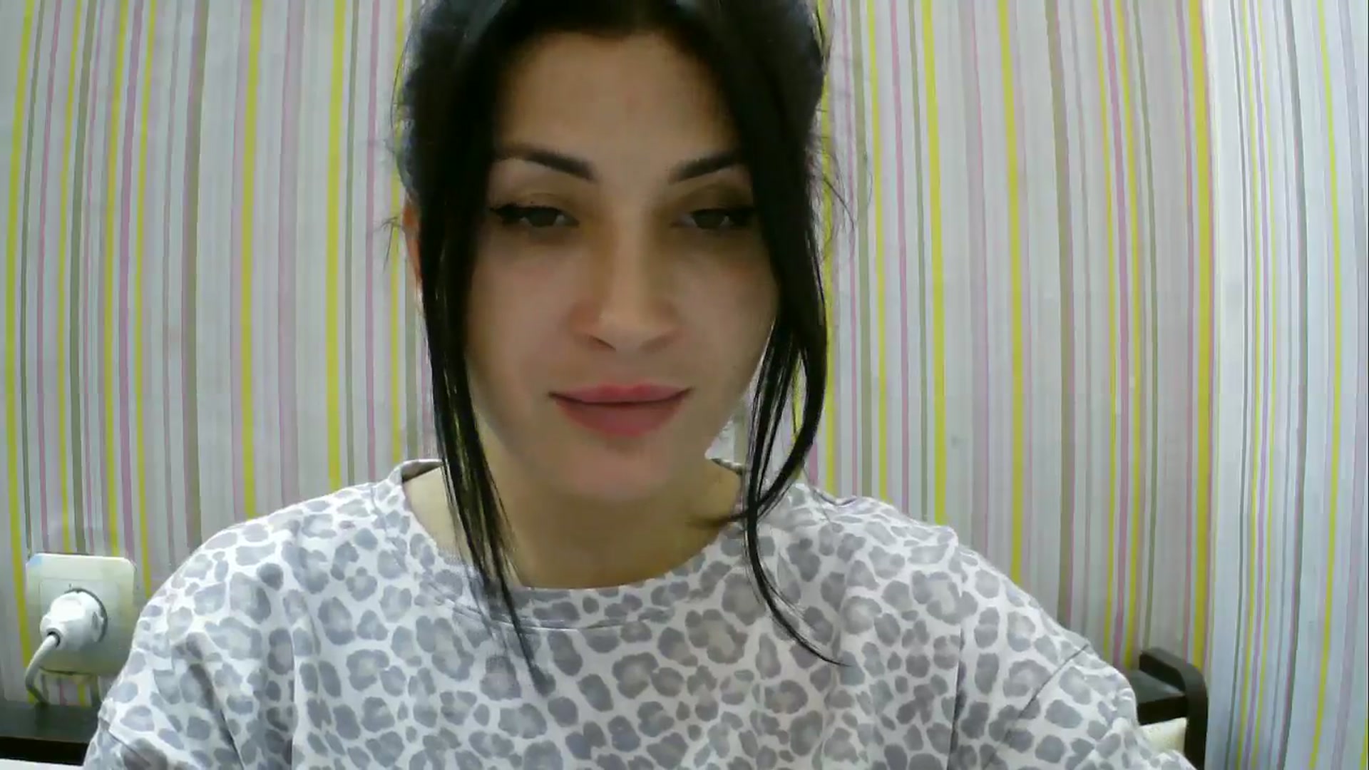 Gallery image thumbnail from SunShine90's myfreecams stream on, 11/16/2025, 17:25 image 8 of 20
