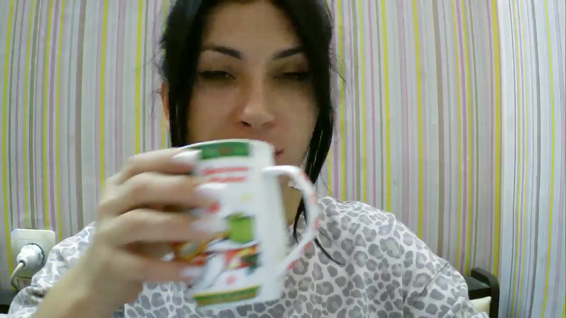 Gallery image thumbnail from SunShine90's myfreecams stream on, 11/16/2025, 17:25 image 10 of 20