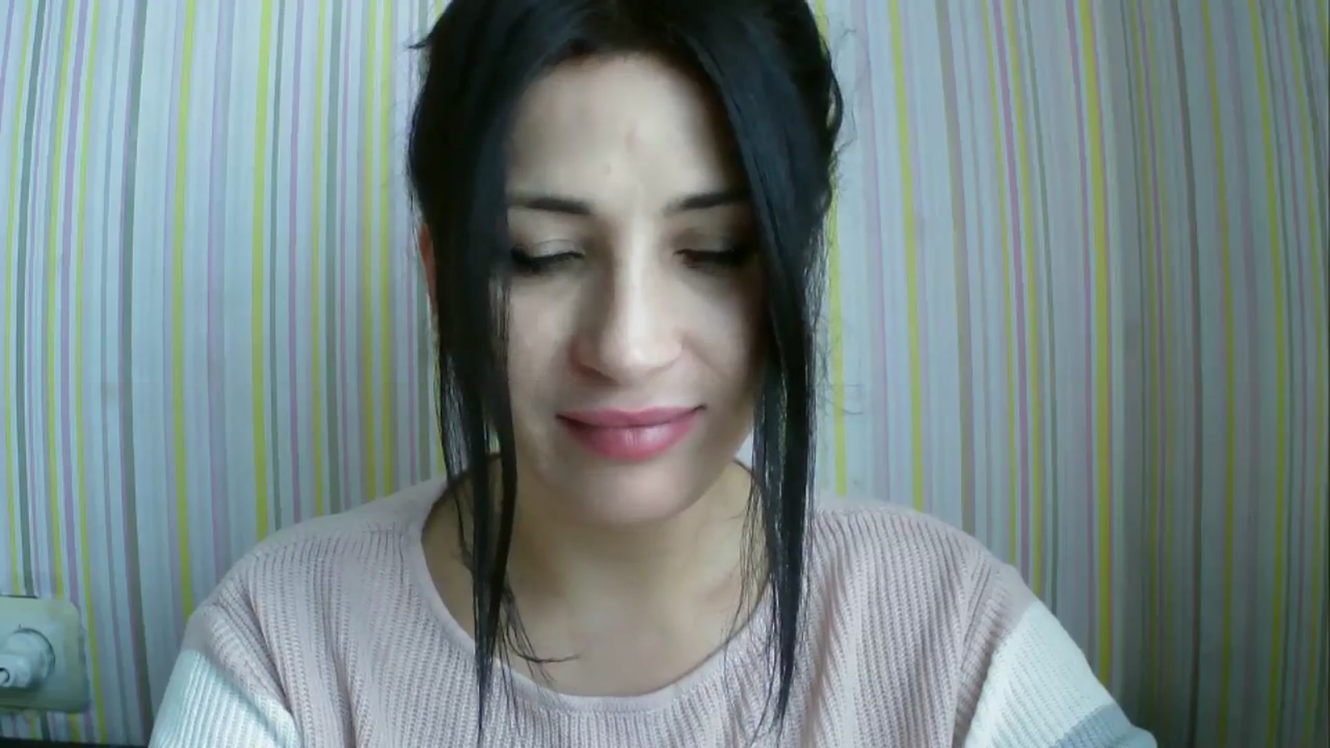 Gallery image thumbnail from SunShine90's myfreecams stream on, 11/17/2025, 11:14 image 13 of 20