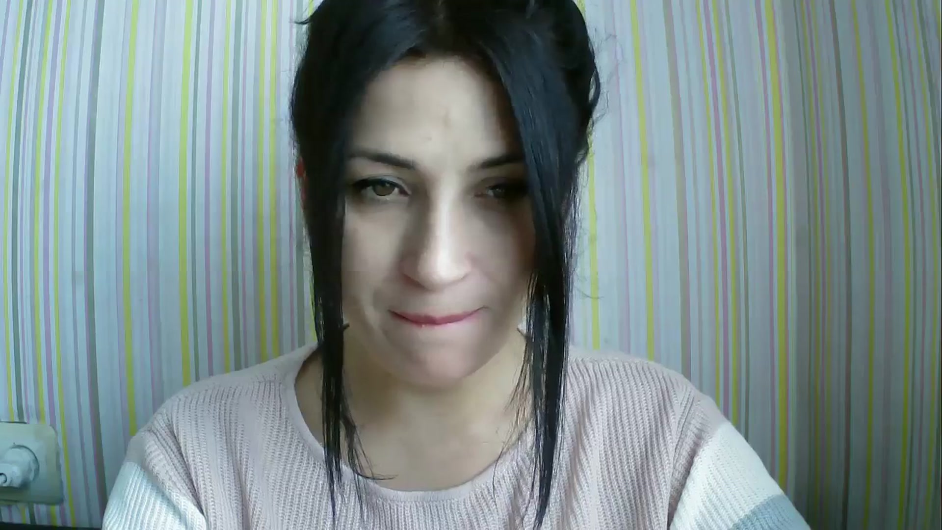 Gallery image thumbnail from SunShine90's myfreecams stream on, 11/17/2025, 11:14 image 19 of 20