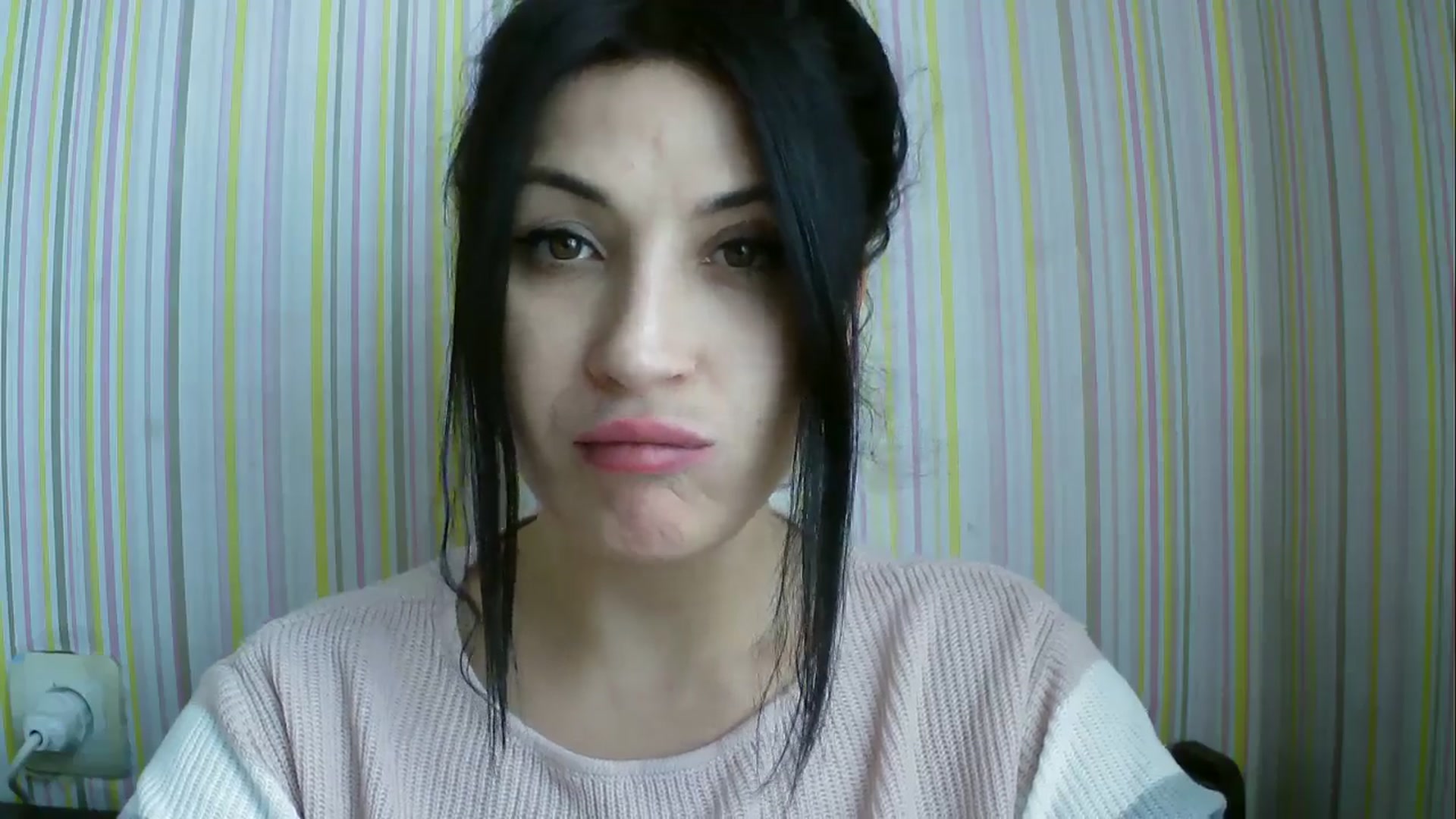 Gallery image thumbnail from SunShine90's myfreecams stream on, 11/17/2025, 11:14 image 4 of 20