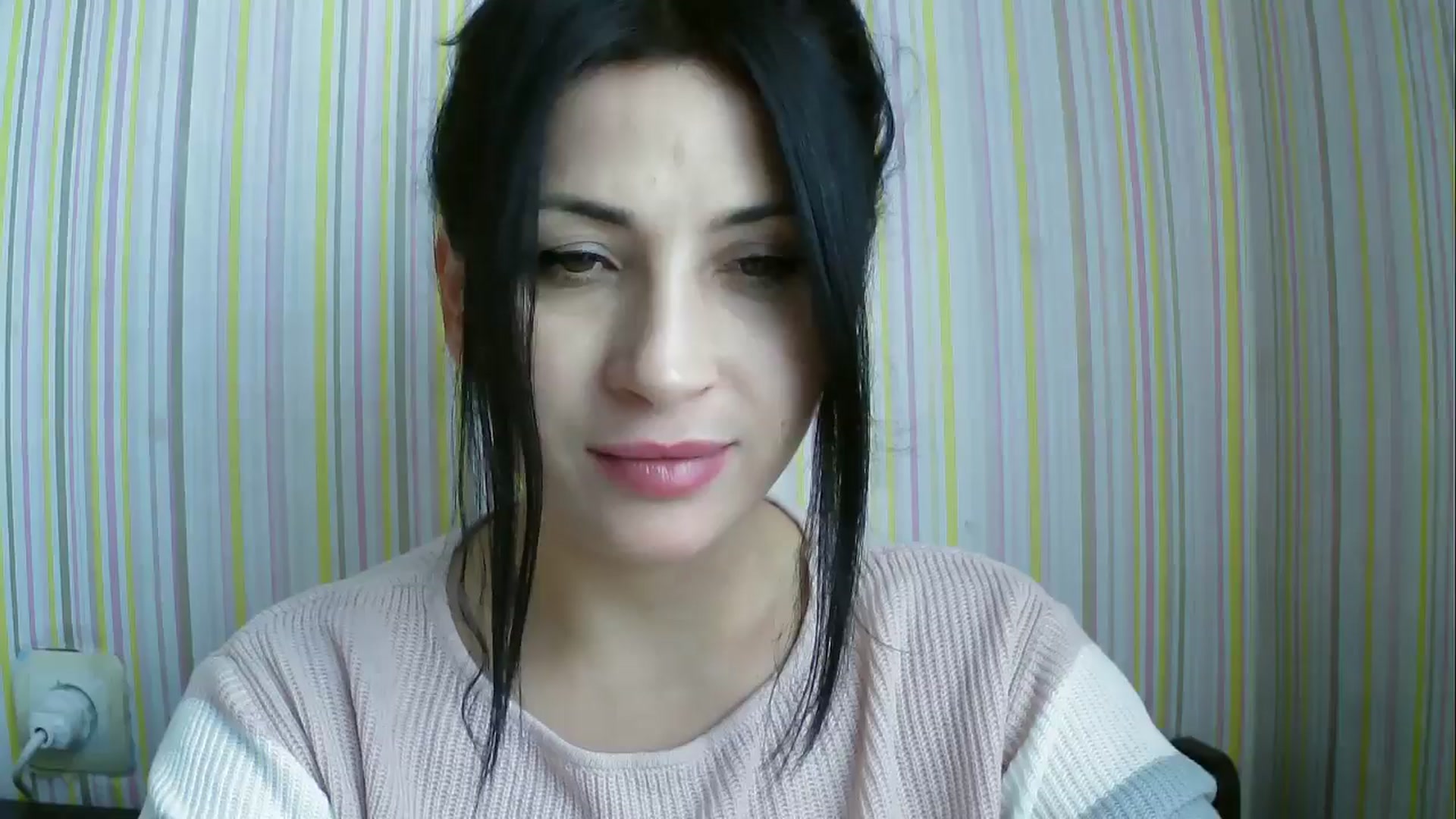 Gallery image thumbnail from SunShine90's myfreecams stream on, 11/17/2025, 11:14 image 1 of 20