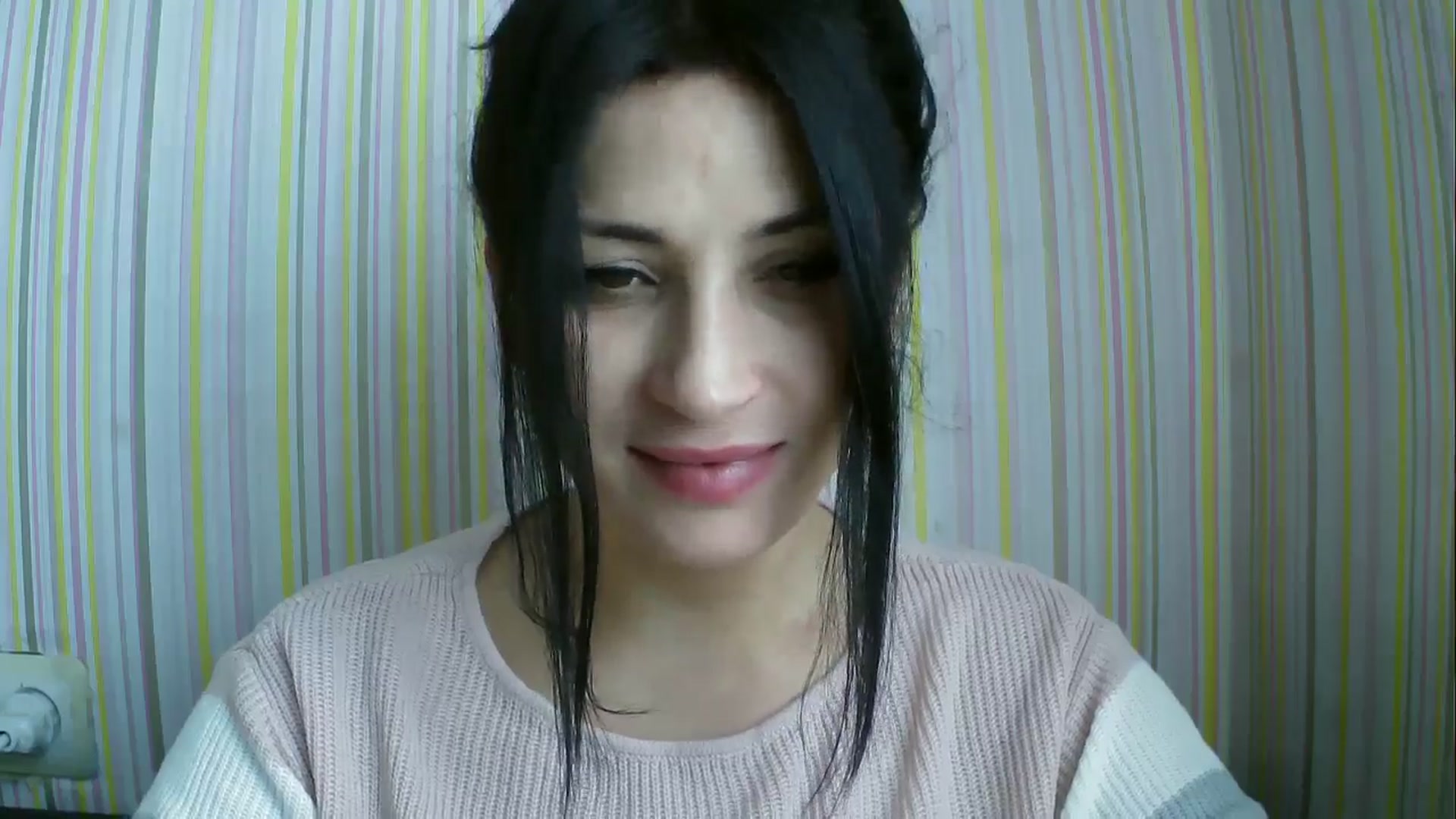 Gallery image thumbnail from SunShine90's myfreecams stream on, 11/17/2025, 11:14 image 15 of 20
