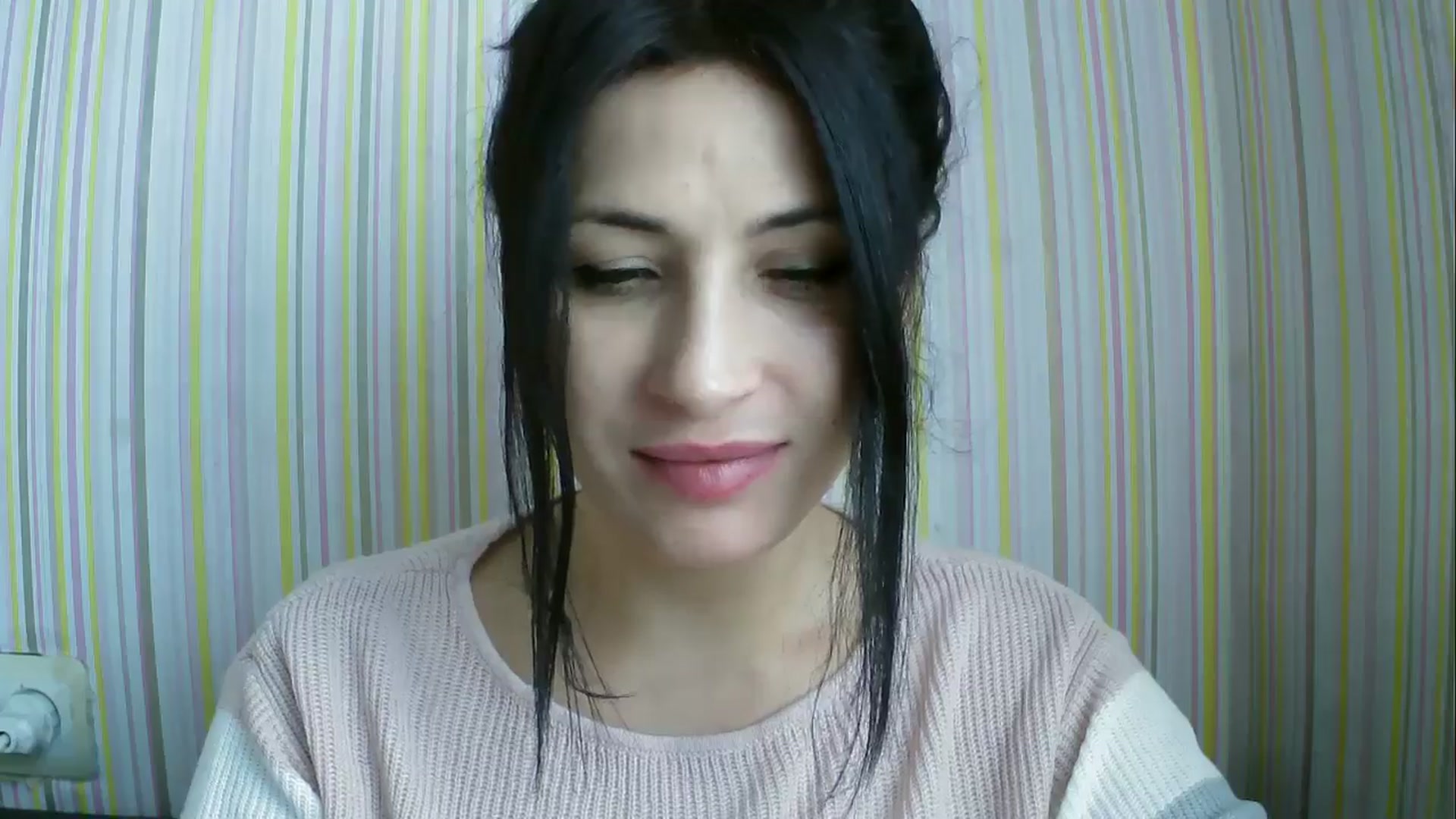 Gallery image thumbnail from SunShine90's myfreecams stream on, 11/17/2025, 11:14 image 12 of 20