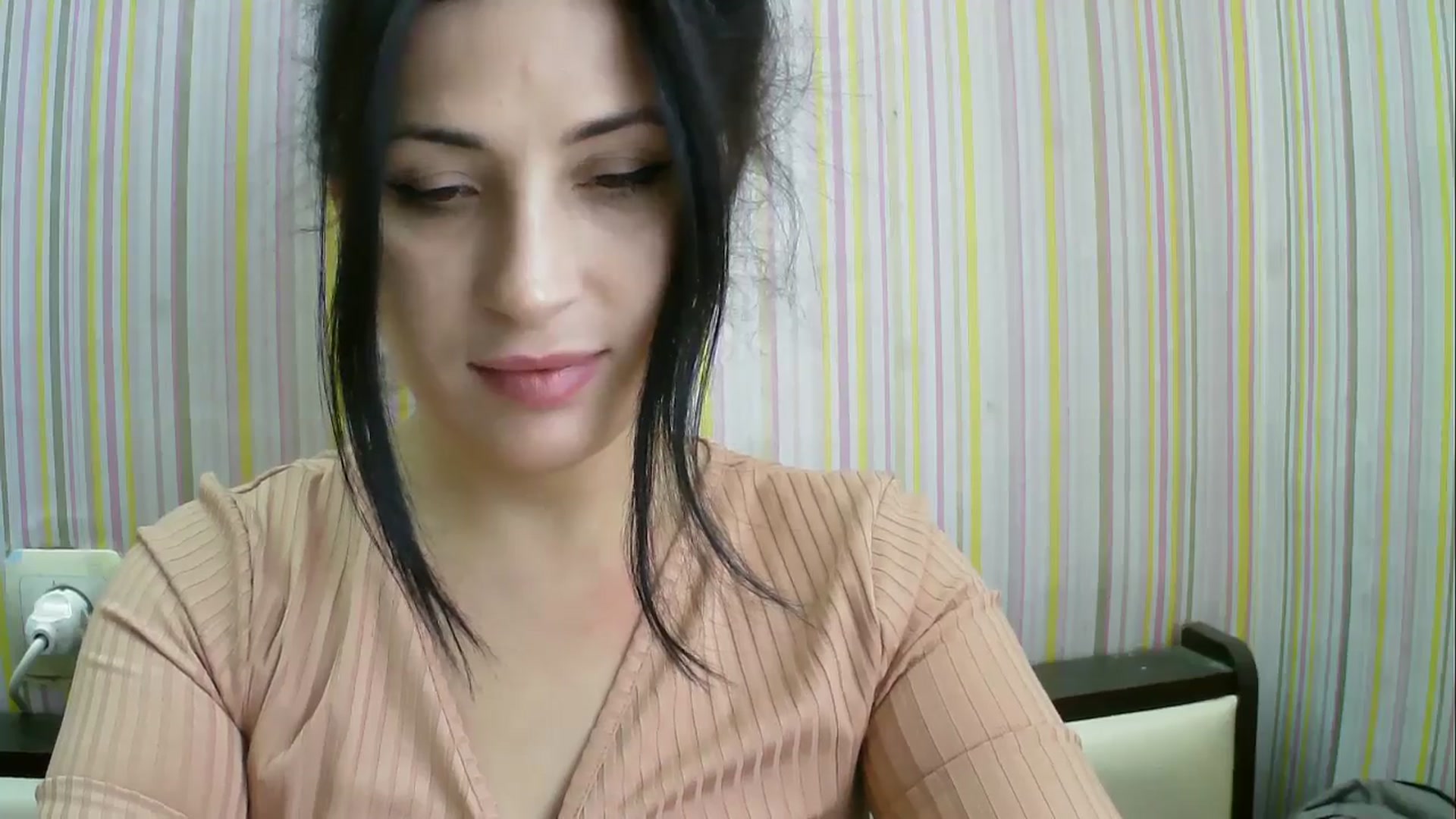 Gallery image thumbnail from SunShine90's myfreecams stream on, 11/19/2025, 10:21 image 20 of 20