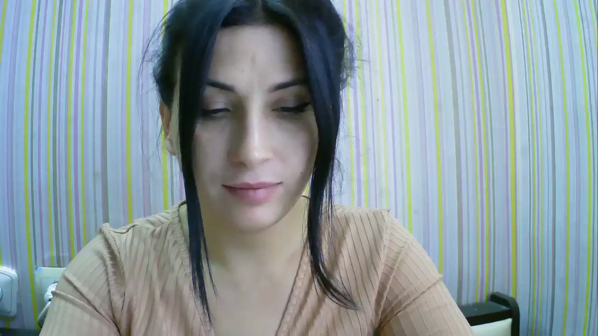 Gallery image thumbnail from SunShine90's myfreecams stream on, 11/19/2025, 12:45 image 19 of 20