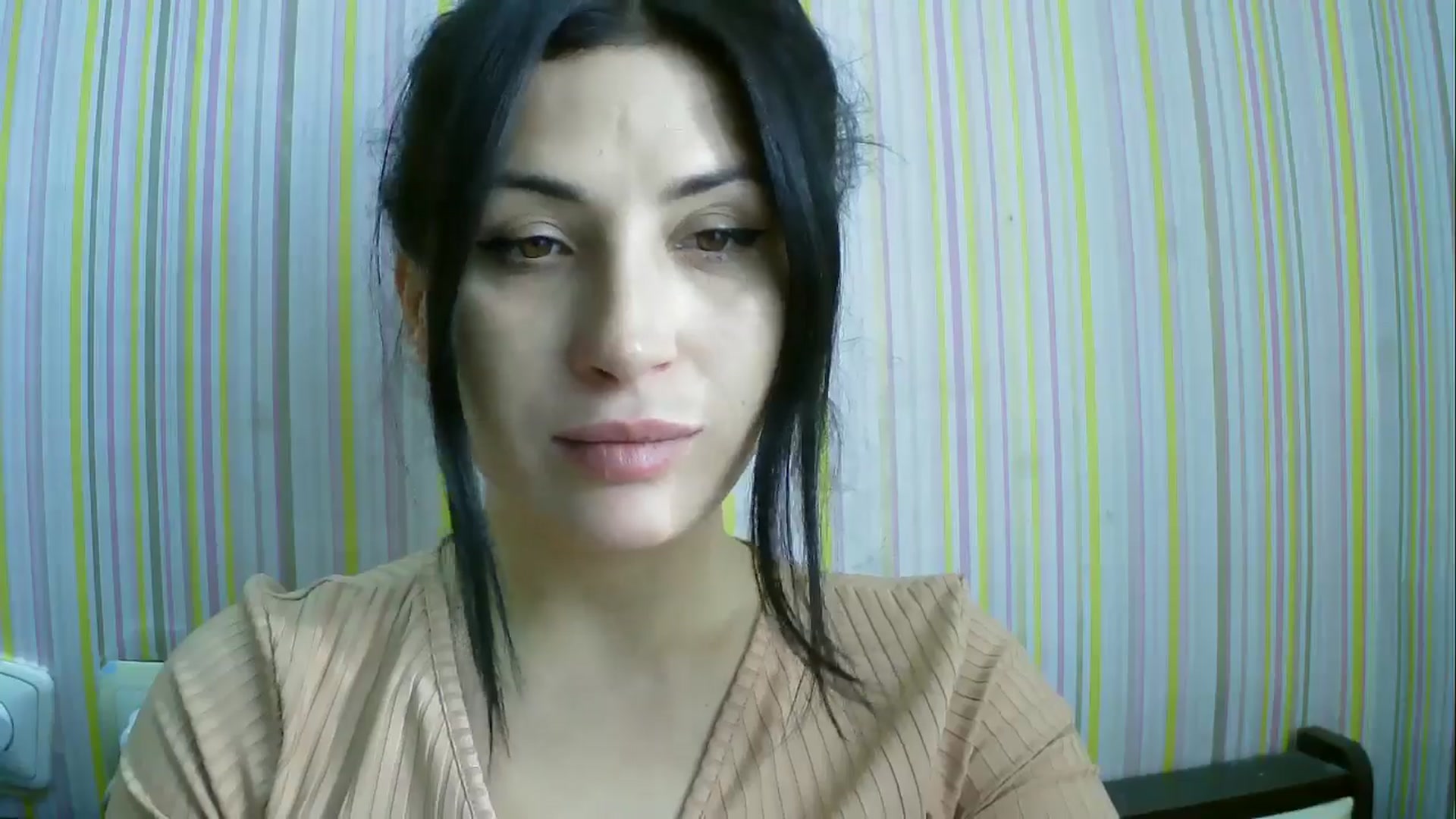 Gallery image thumbnail from SunShine90's myfreecams stream on, 11/19/2025, 12:45 image 9 of 20