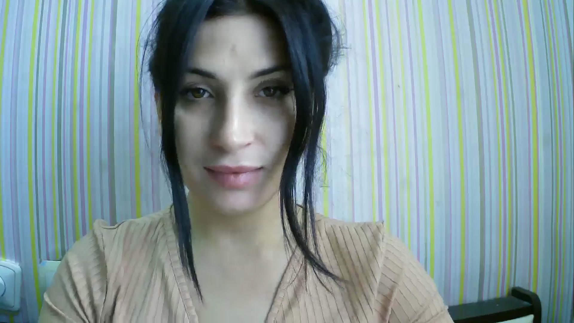 Gallery image thumbnail from SunShine90's myfreecams stream on, 11/19/2025, 12:45 image 2 of 20