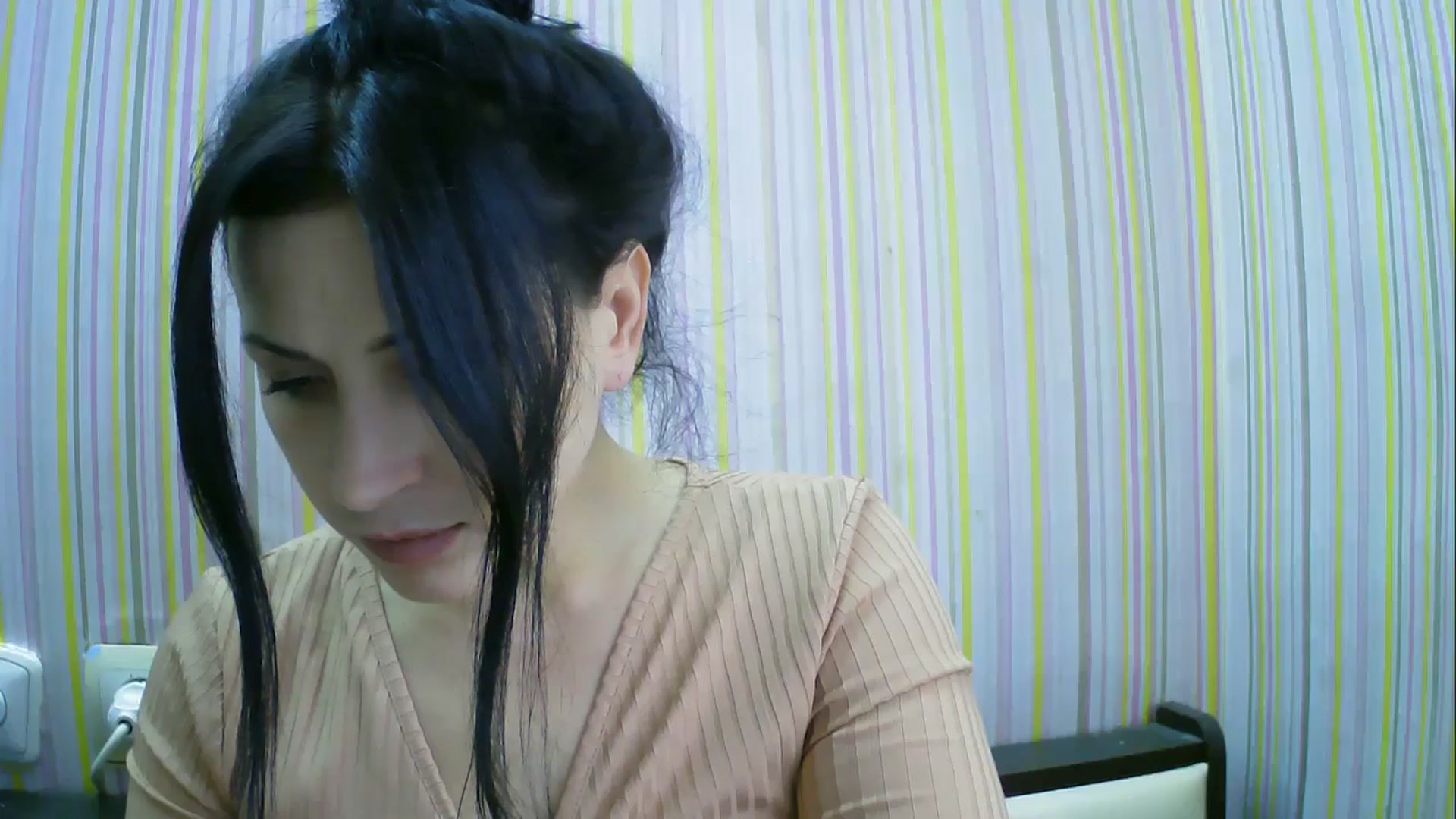 Gallery image thumbnail from SunShine90's myfreecams stream on, 11/19/2025, 12:45 image 18 of 20