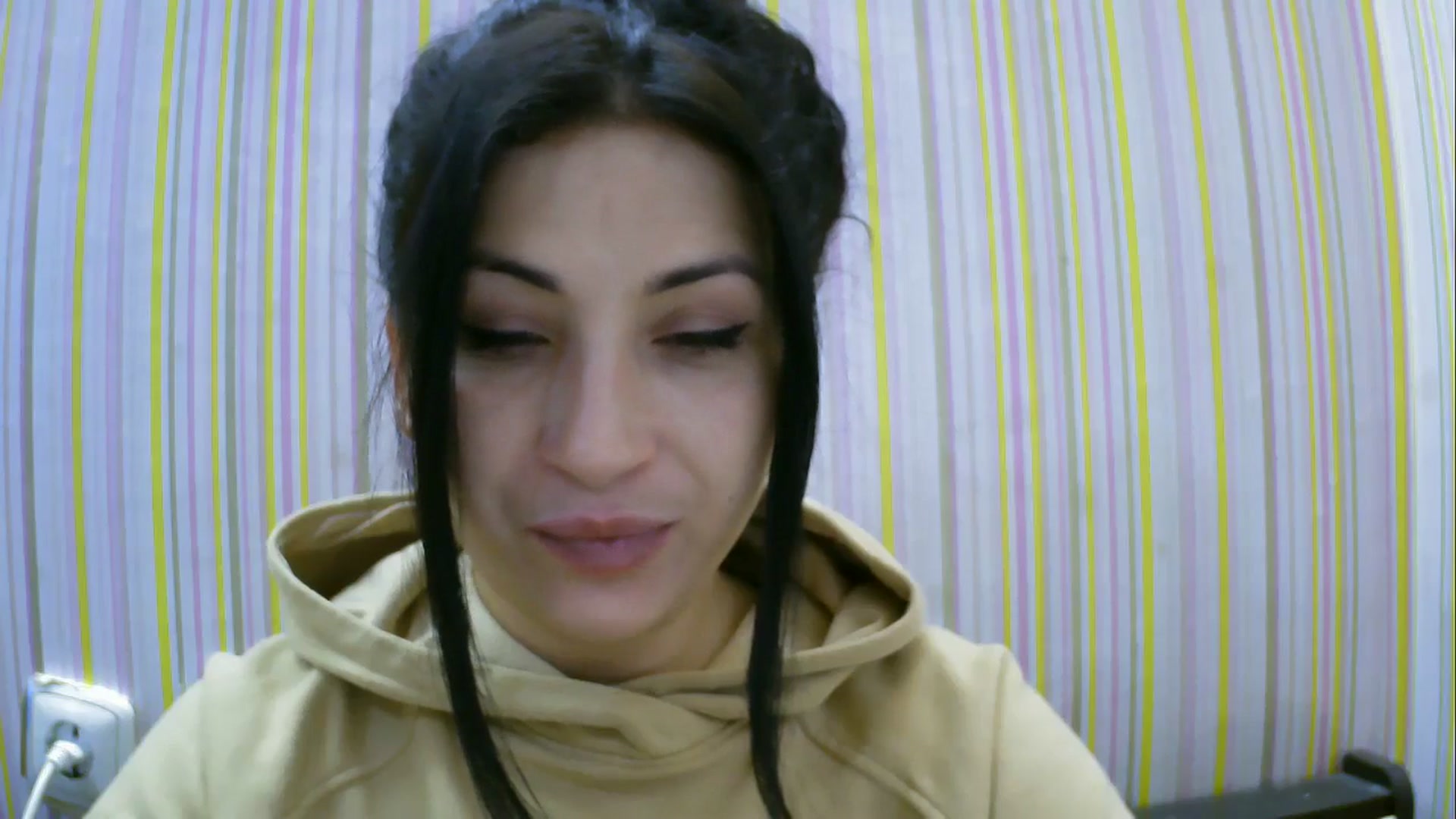 Gallery image thumbnail from SunShine90's myfreecams stream on, 11/30/2025, 11:02 image 4 of 20