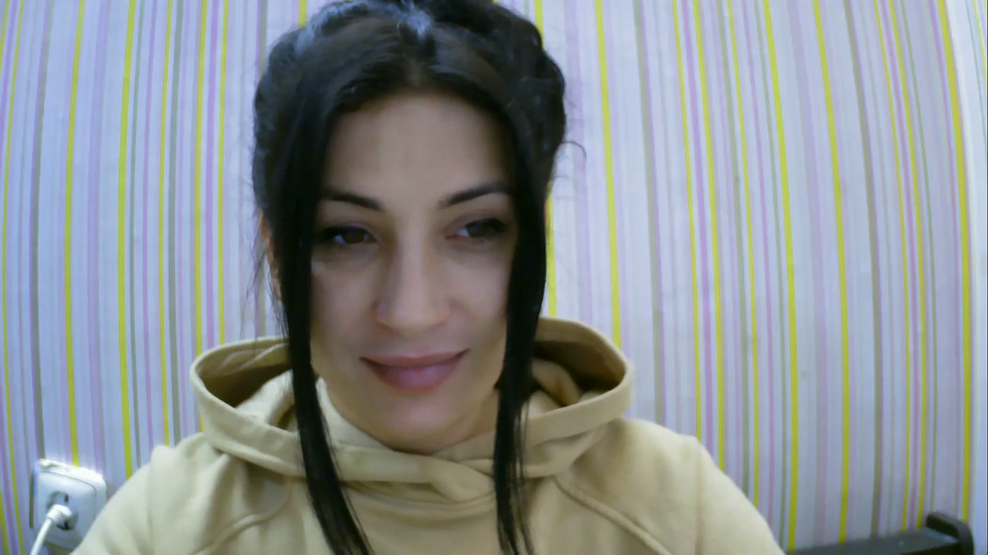 Gallery image thumbnail from SunShine90's myfreecams stream on, 11/30/2025, 11:02 image 2 of 20