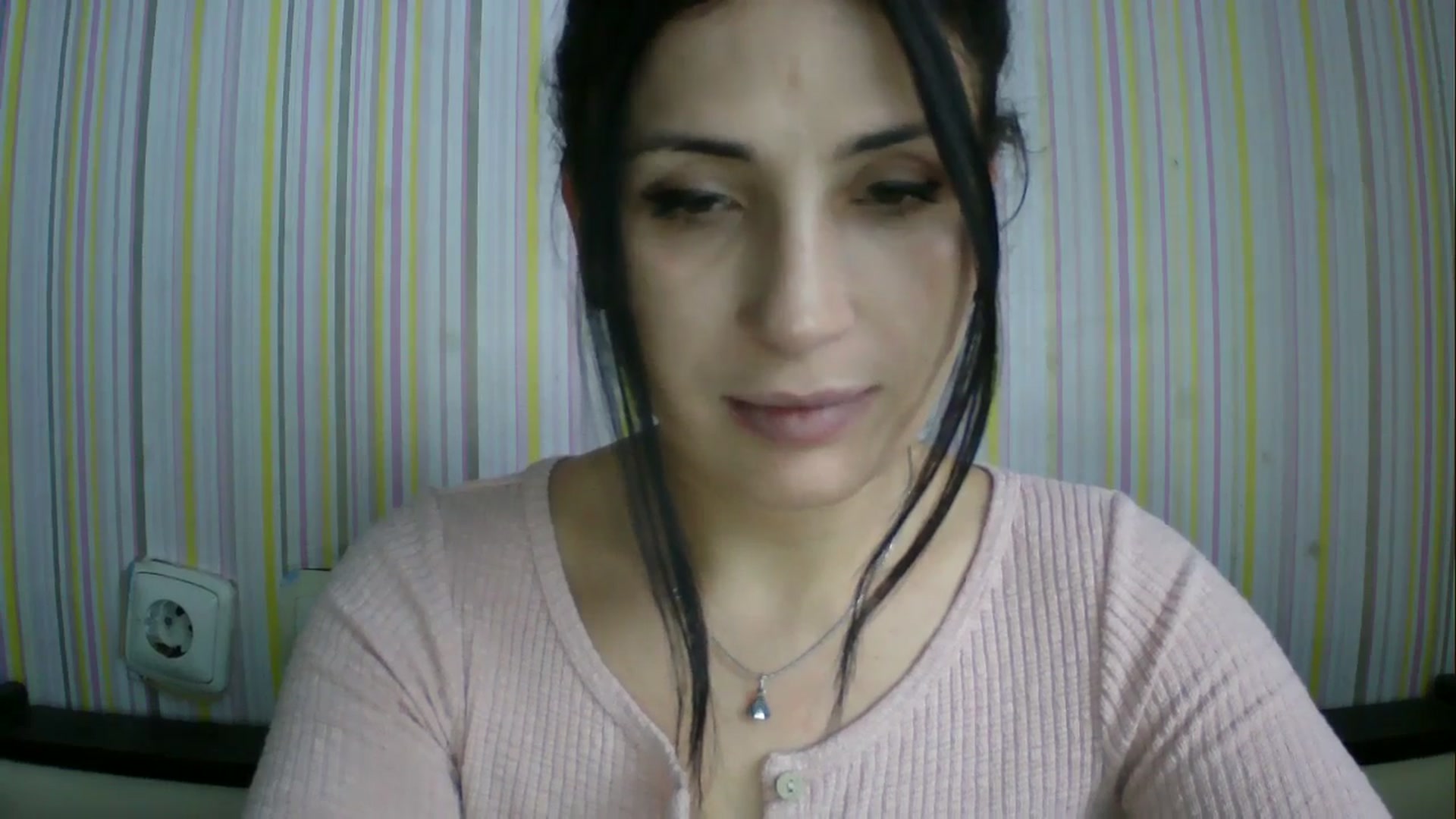 Gallery image thumbnail from SunShine90's myfreecams stream on, 12/23/2025, 13:26 image 10 of 20