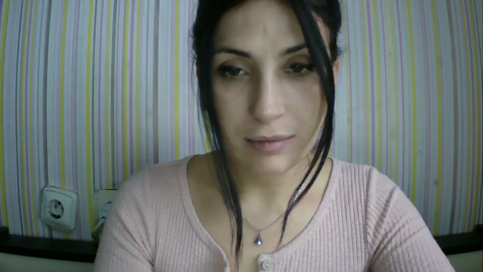Gallery image thumbnail from SunShine90's myfreecams stream on, 12/23/2025, 13:26 image 11 of 20