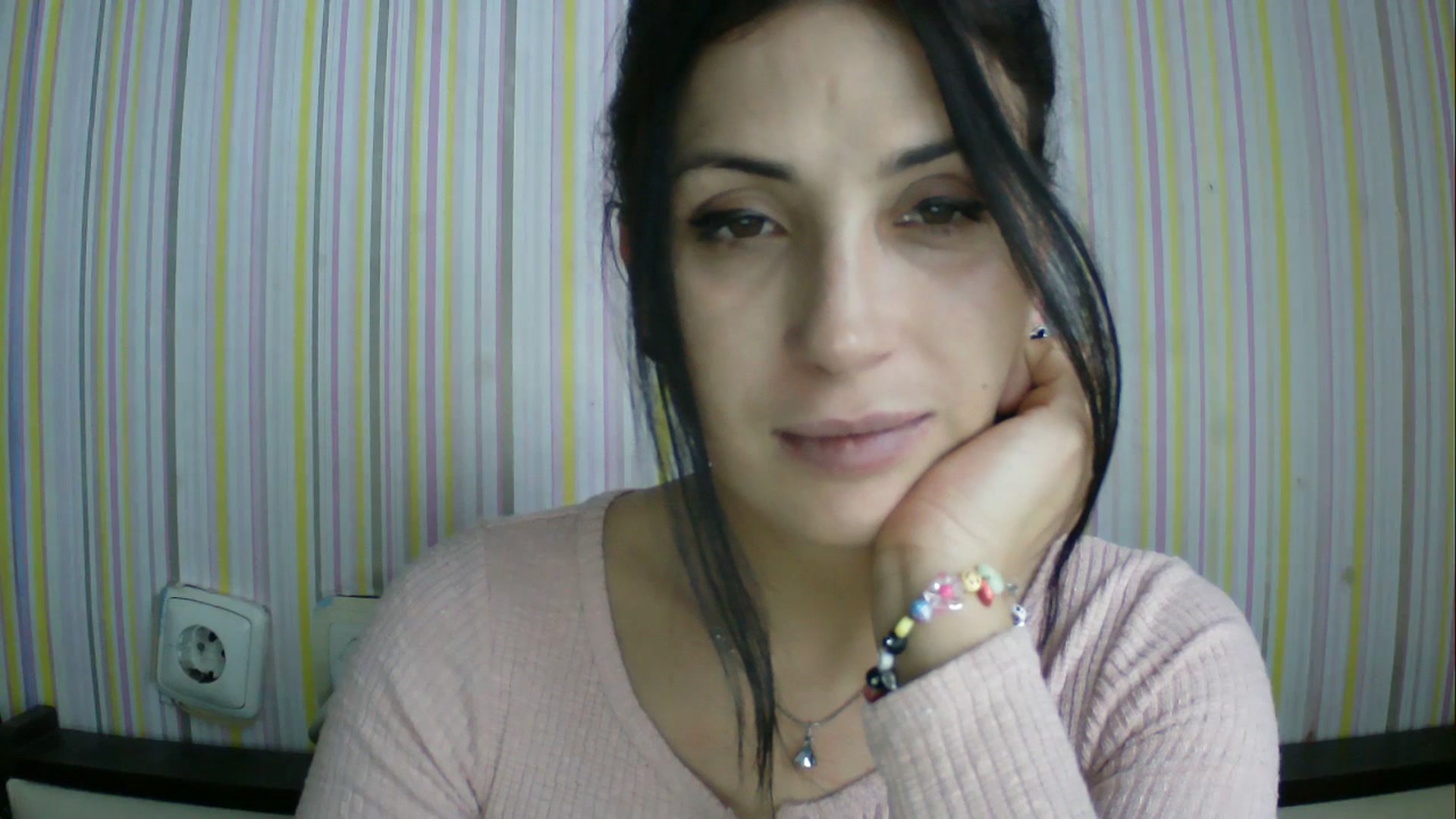 Gallery image thumbnail from SunShine90's myfreecams stream on, 12/23/2025, 13:26 image 15 of 20