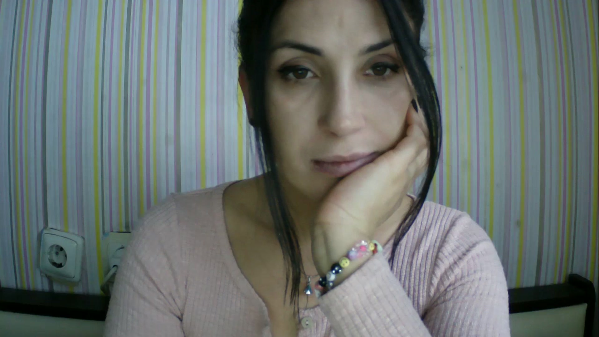 Gallery image thumbnail from SunShine90's myfreecams stream on, 12/23/2025, 13:26 image 4 of 20