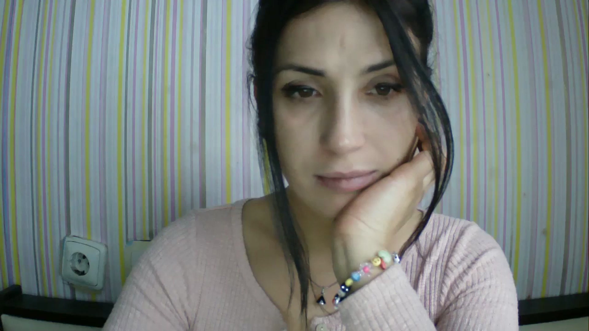 Gallery image thumbnail from SunShine90's myfreecams stream on, 12/23/2025, 13:26 image 19 of 20