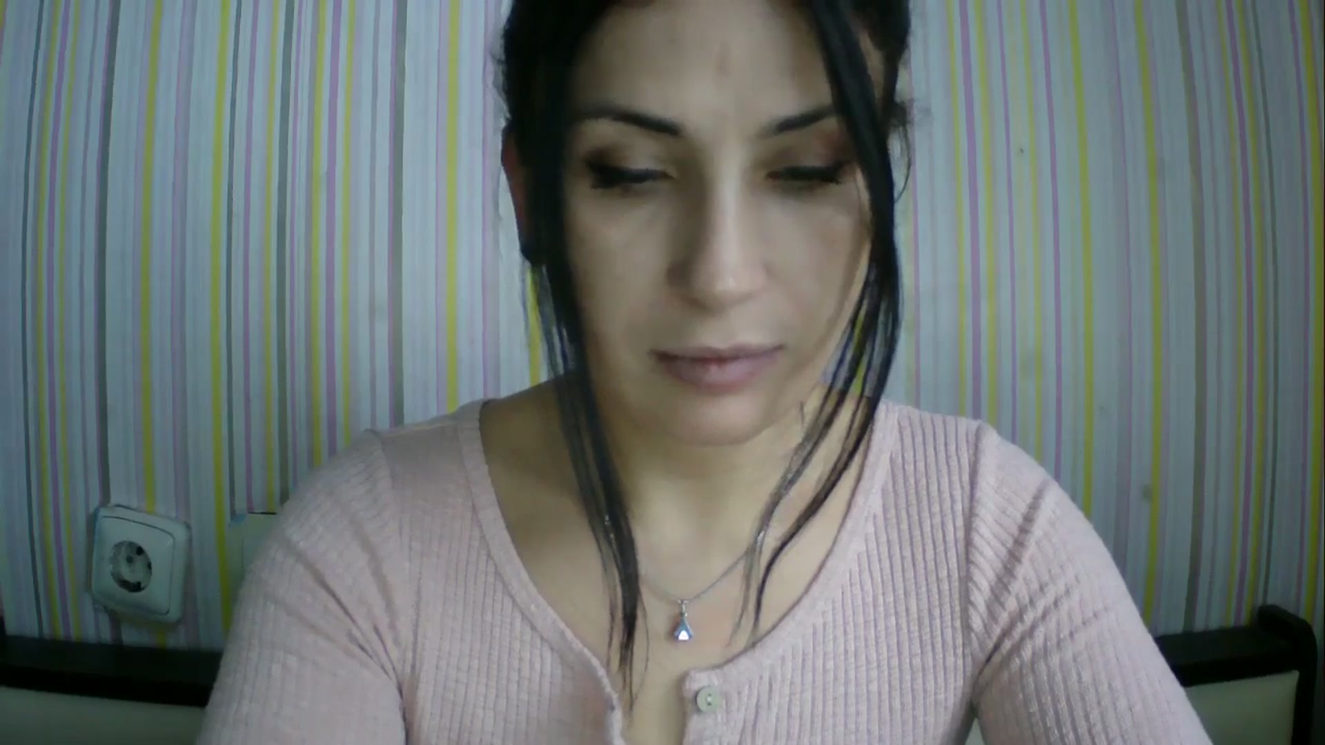 Gallery image thumbnail from SunShine90's myfreecams stream on, 12/23/2025, 13:26 image 6 of 20
