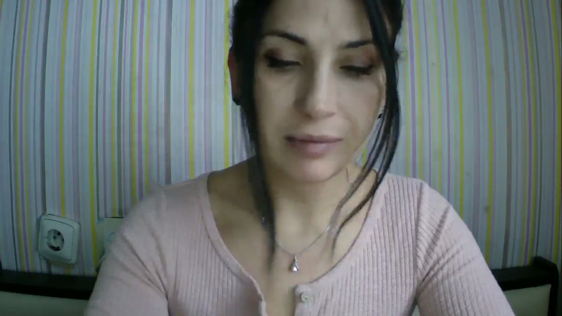 Gallery image thumbnail from SunShine90's myfreecams stream on, 12/23/2025, 13:26 image 5 of 20