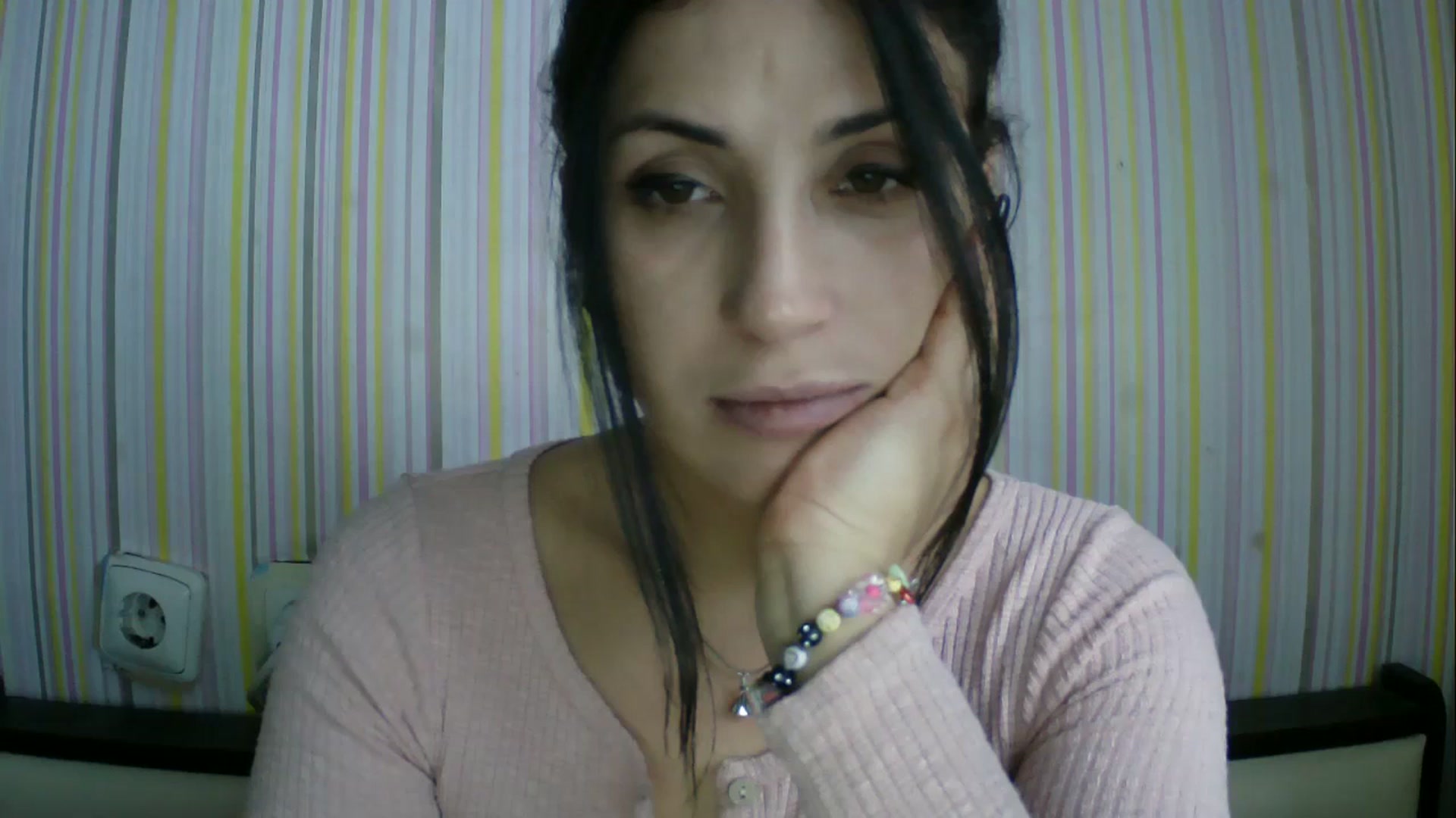 Gallery image thumbnail from SunShine90's myfreecams stream on, 12/23/2025, 13:26 image 7 of 20