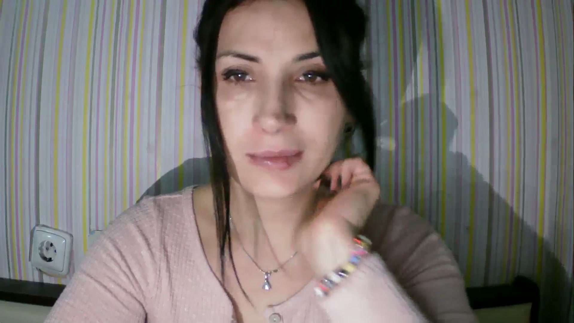 Gallery image thumbnail from SunShine90's myfreecams stream on, 12/23/2025, 15:03 image 5 of 20