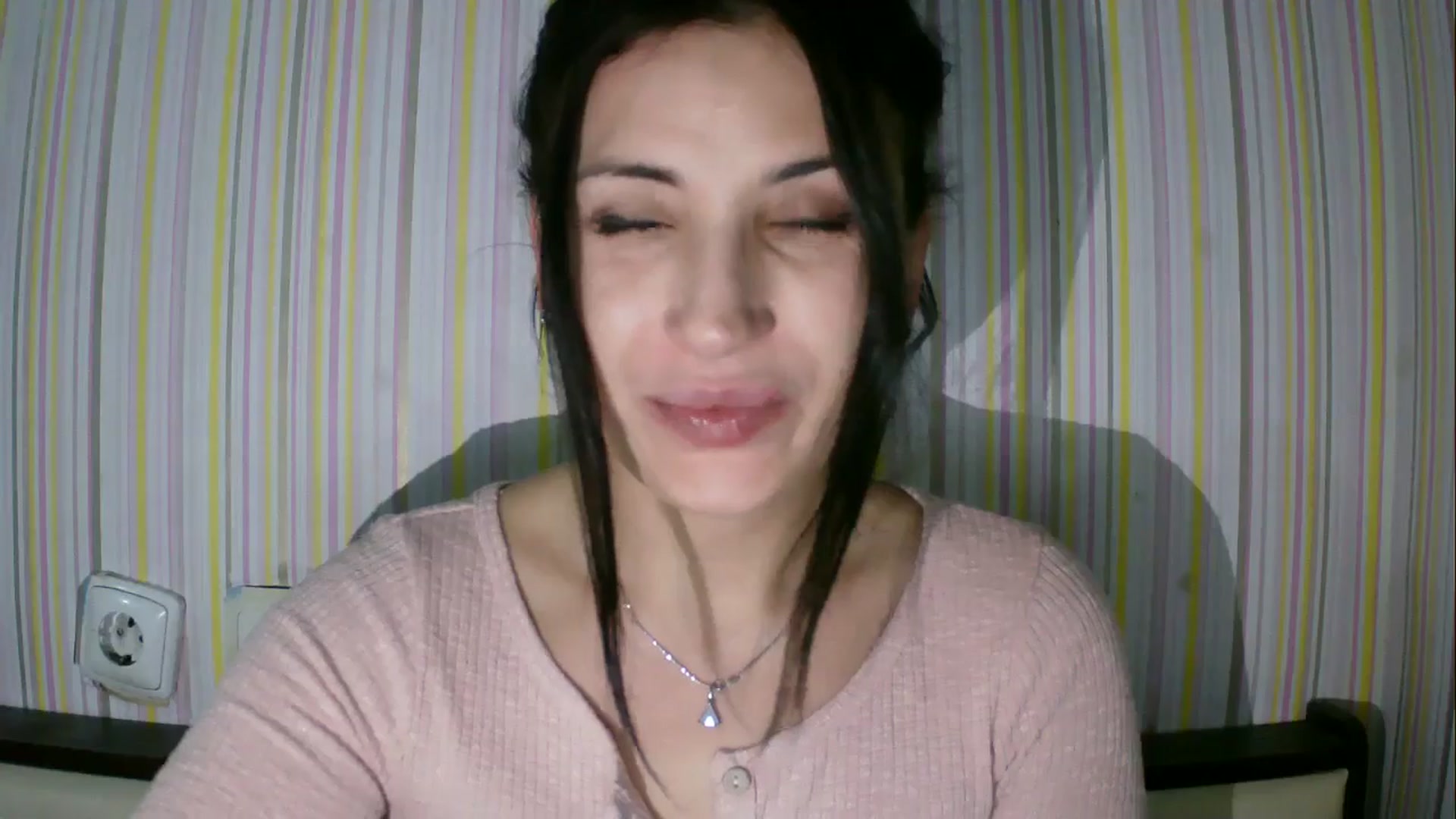 Gallery image thumbnail from SunShine90's myfreecams stream on, 12/23/2025, 15:03 image 17 of 20