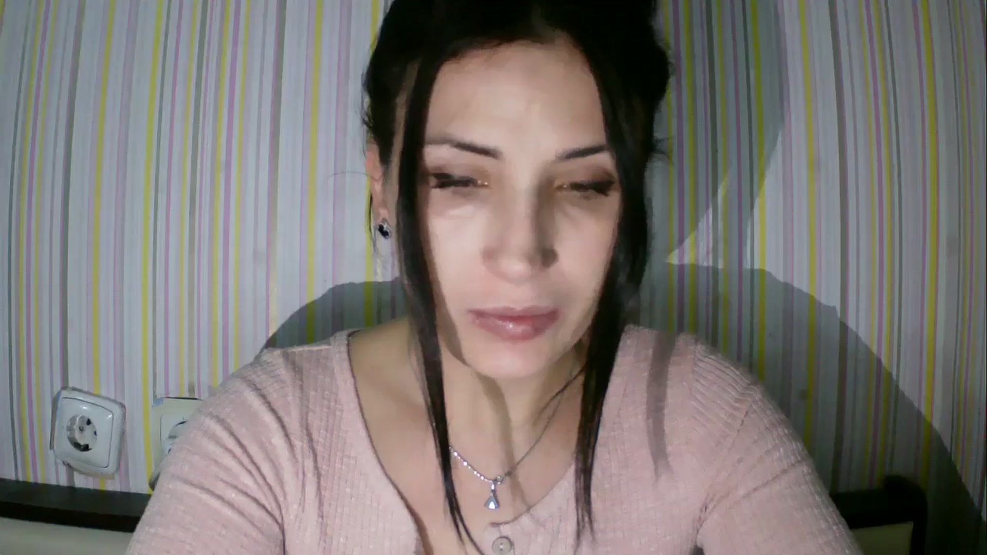Gallery image thumbnail from SunShine90's myfreecams stream on, 12/23/2025, 15:03 image 18 of 20
