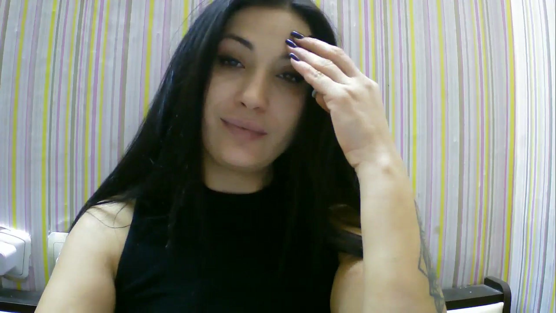 Gallery image thumbnail from SunShine90's myfreecams stream on, 12/28/2025, 15:09 image 17 of 20