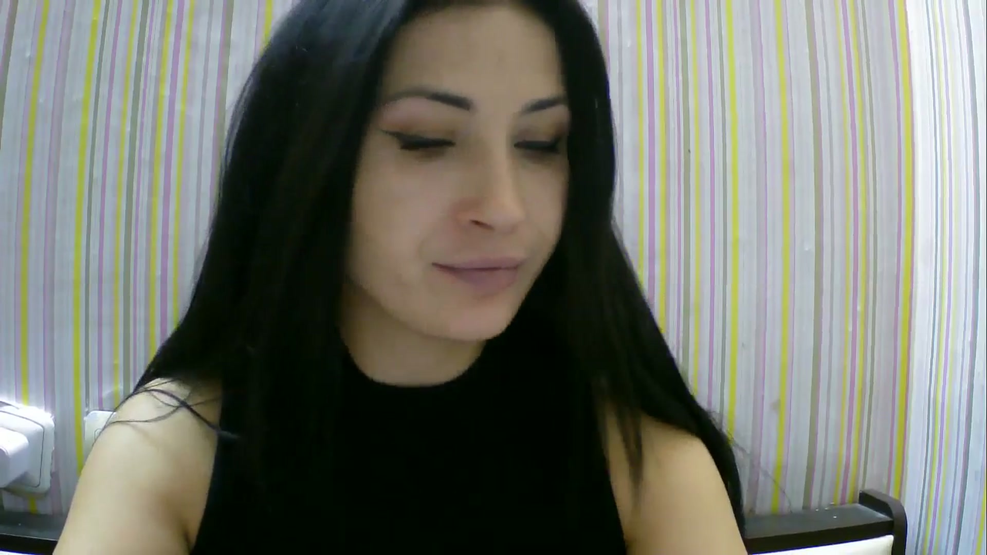 Gallery image thumbnail from SunShine90's myfreecams stream on, 12/28/2025, 15:09 image 11 of 20