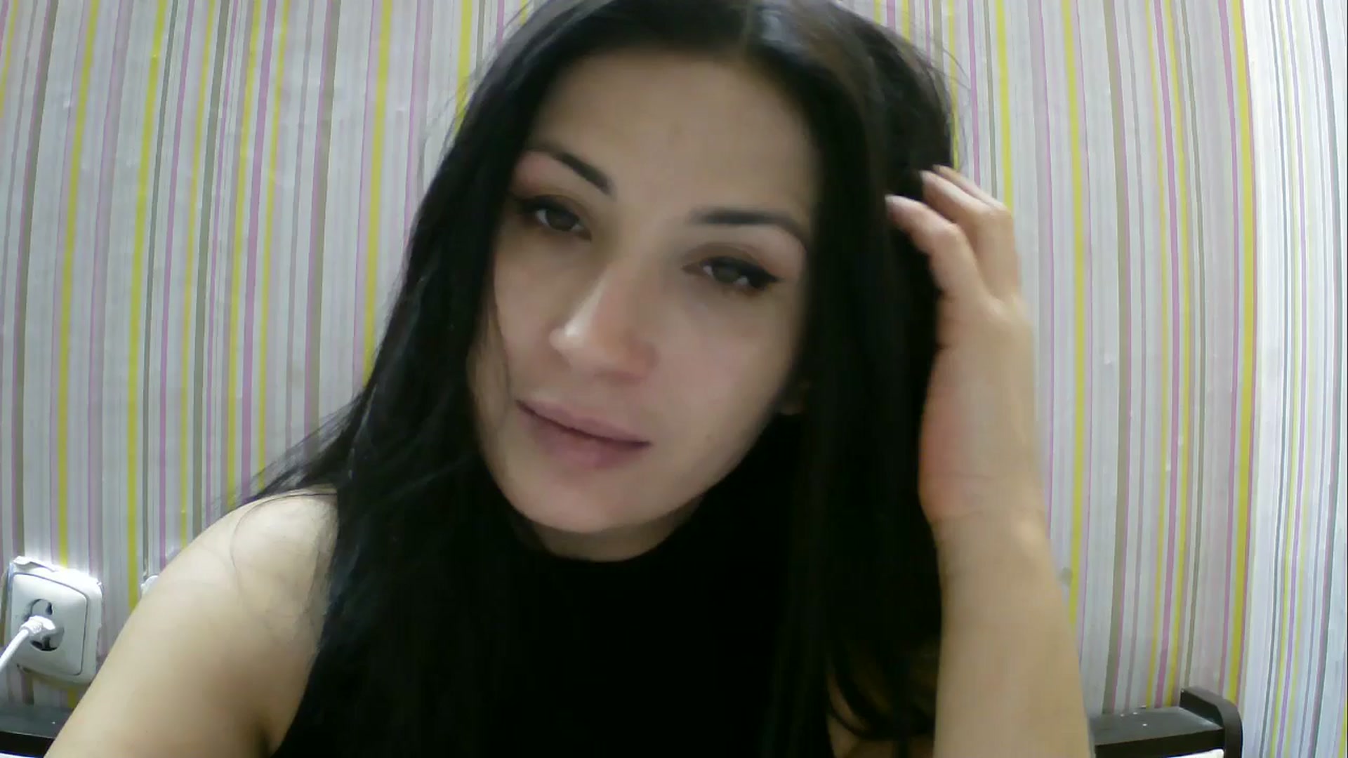 Gallery image thumbnail from SunShine90's myfreecams stream on, 12/28/2025, 15:09 image 1 of 20