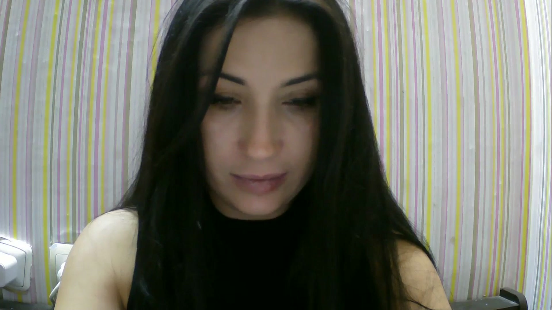 Gallery image thumbnail from SunShine90's myfreecams stream on, 12/28/2025, 15:09 image 7 of 20