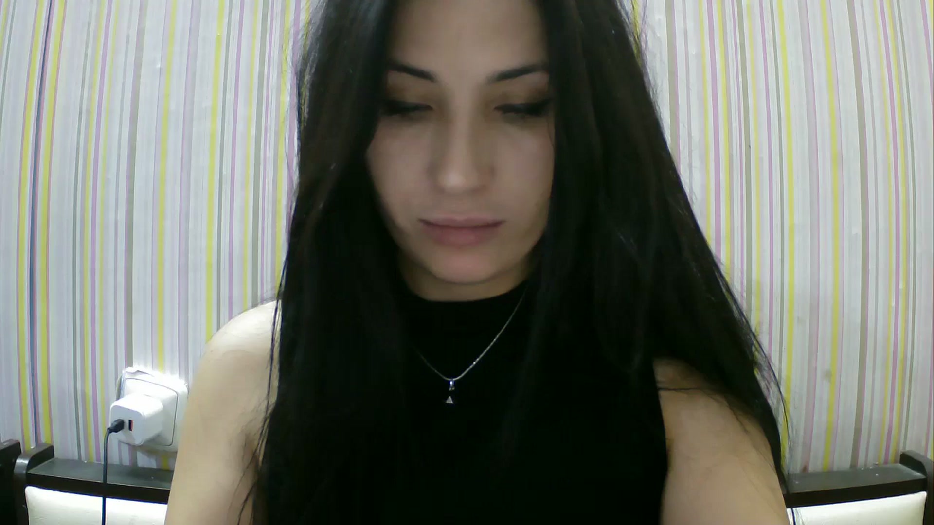 Gallery image thumbnail from SunShine90's myfreecams stream on, 12/28/2025, 18:11 image 6 of 20