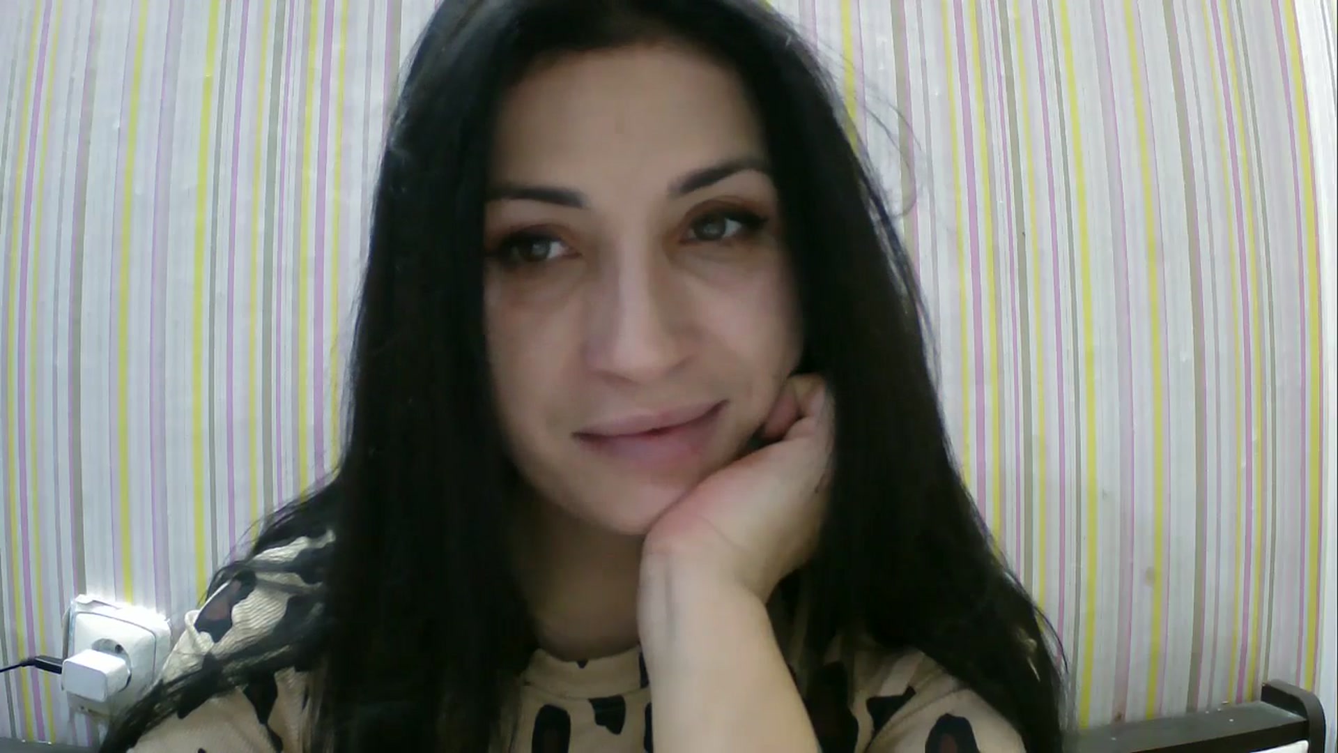 Gallery image thumbnail from SunShine90's myfreecams stream on, 01/02/2026, 16:11 image 5 of 20