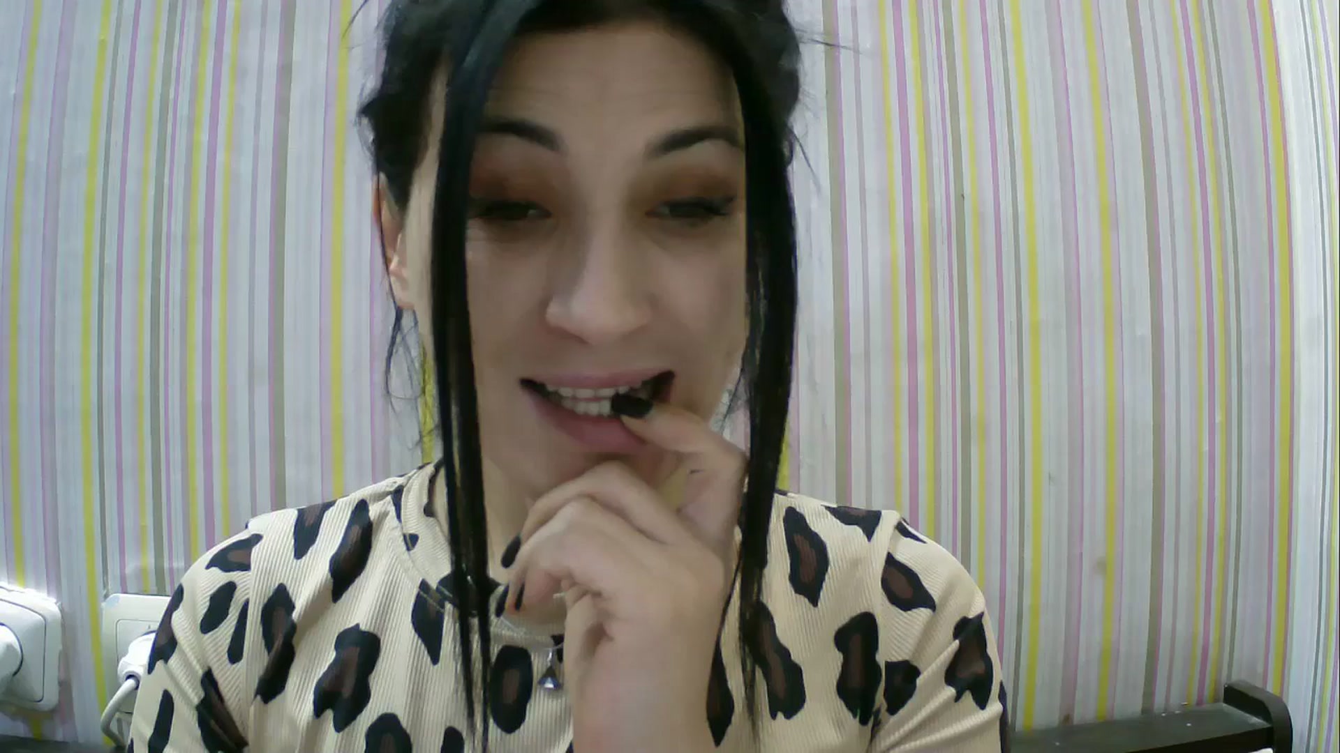 Gallery image thumbnail from SunShine90's myfreecams stream on, 01/02/2026, 18:09 image 1 of 20