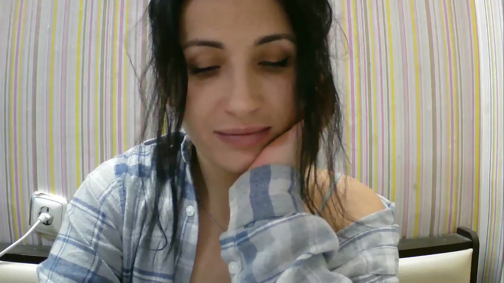 Gallery image thumbnail from SunShine90's myfreecams stream on, 01/03/2026, 20:13 image 11 of 20